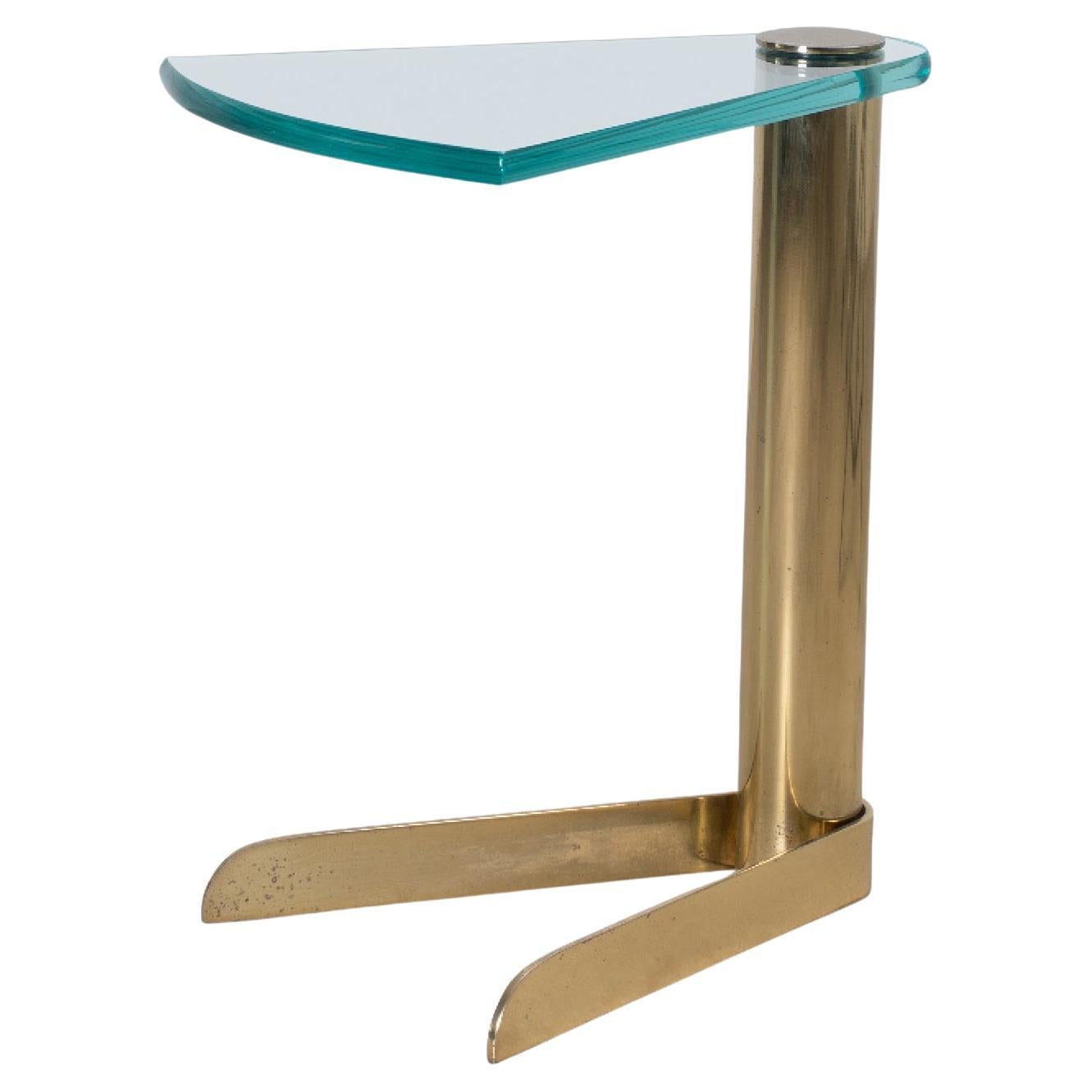 Pace Collection Wedge Beistelltisch von Leon Rosen aus Messing und Glas
