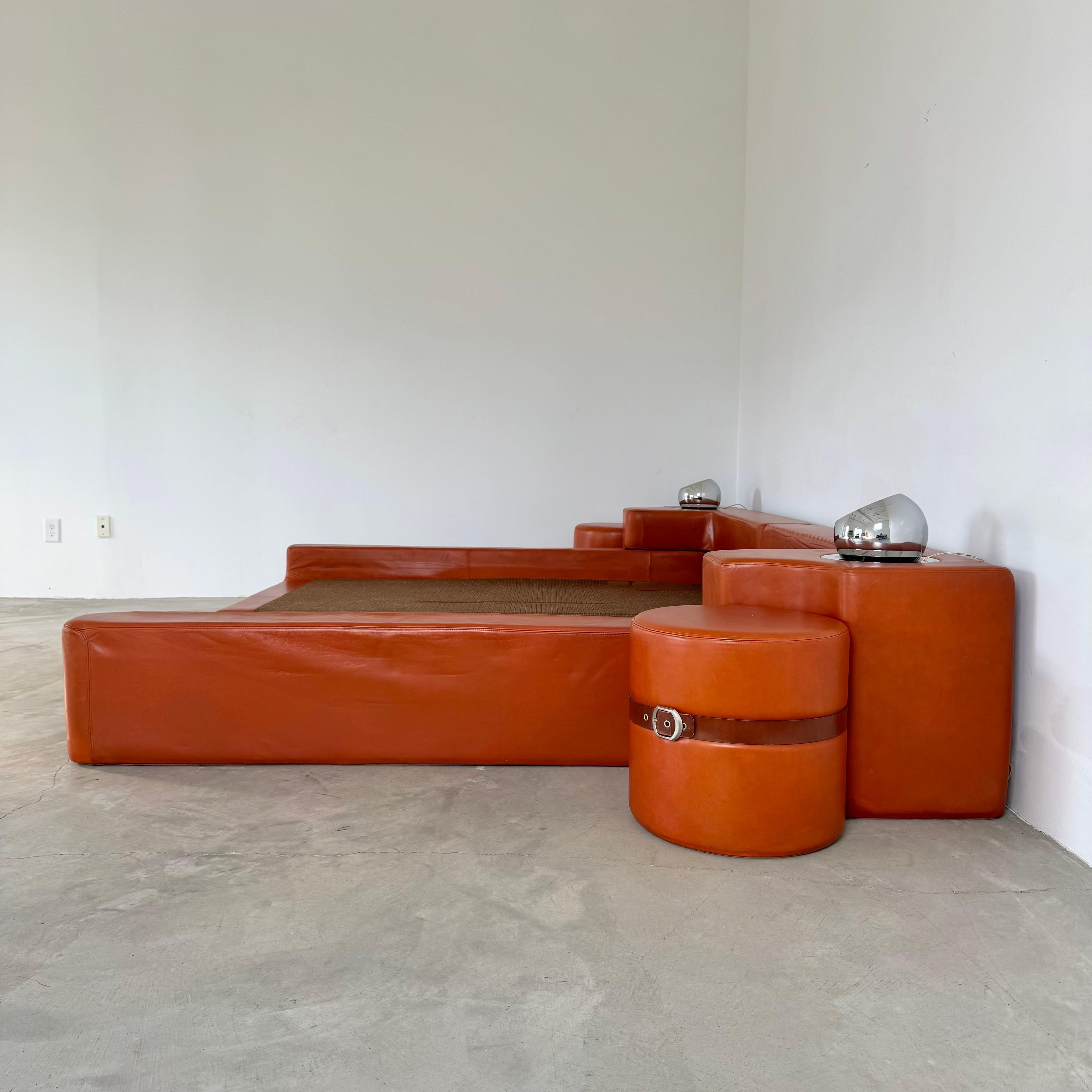 Cama de matrimonio de cuero Pace de Guido Faleschini, Italia, años 70 10