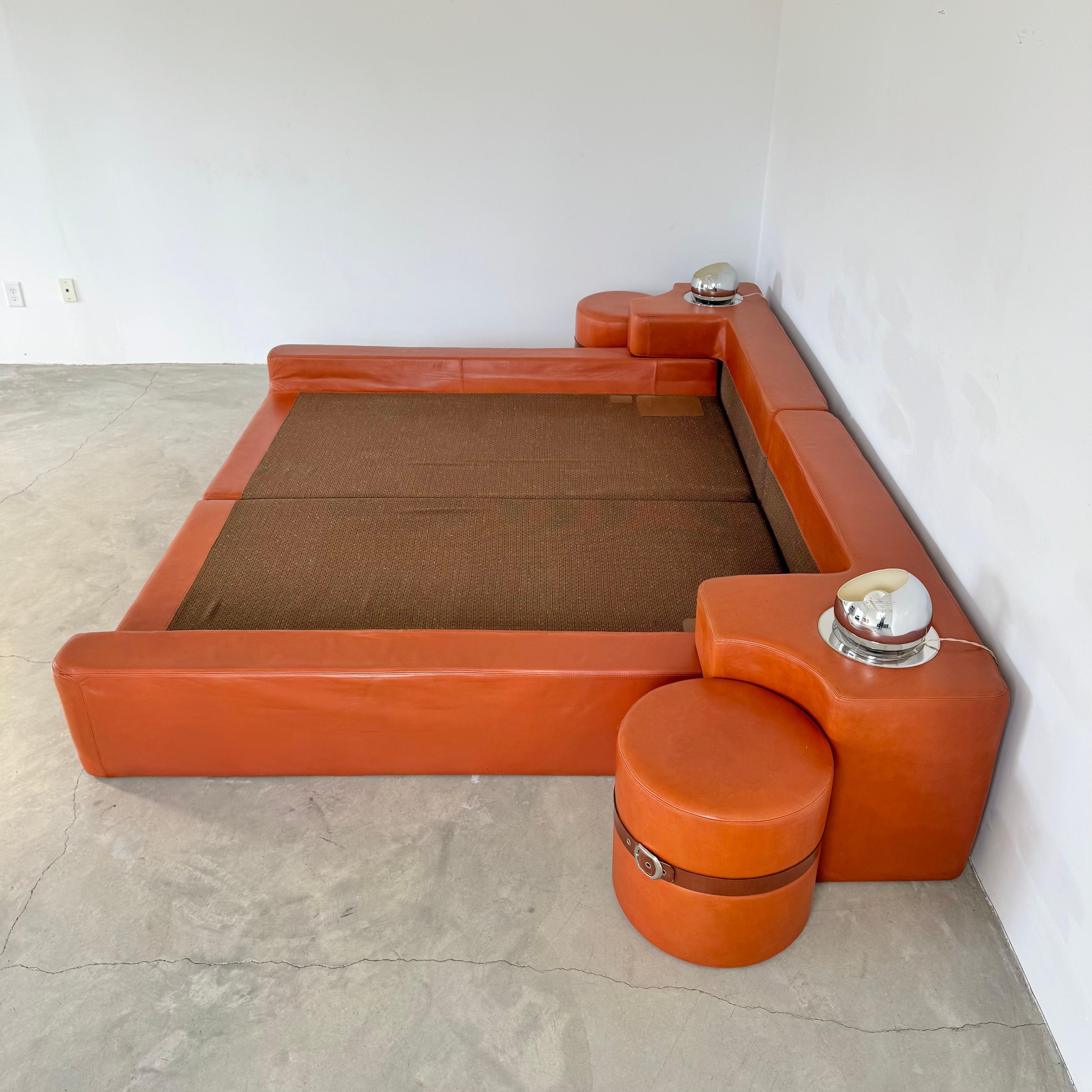 Cama de matrimonio de cuero Pace de Guido Faleschini, Italia, años 70 11