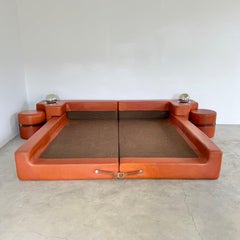 Pace Leather King-Size Bed by Guido Faleschini, 1970s Italy
