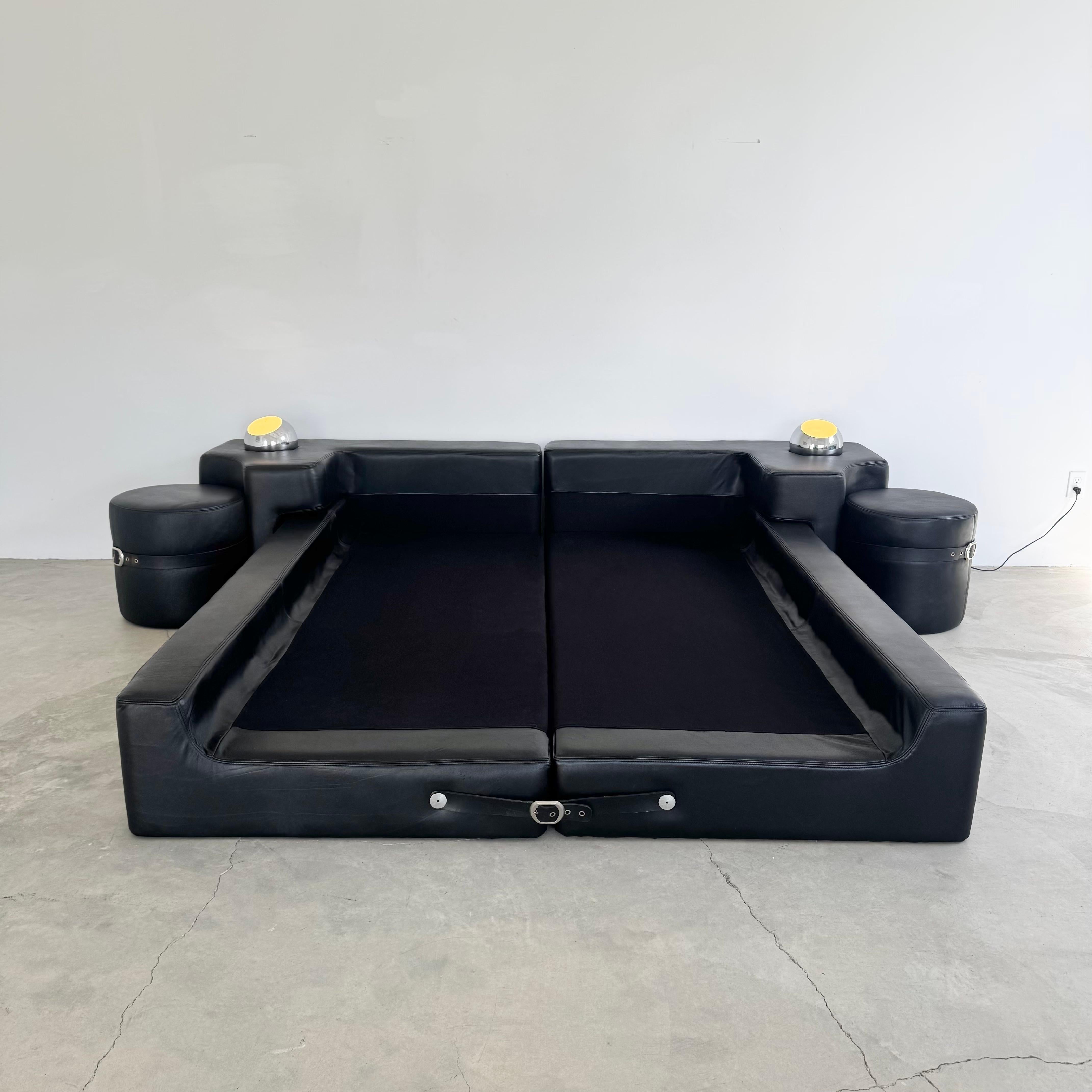 italien Pace Leather Queen Bed by Guido Faleschini, 1970 Italie en vente