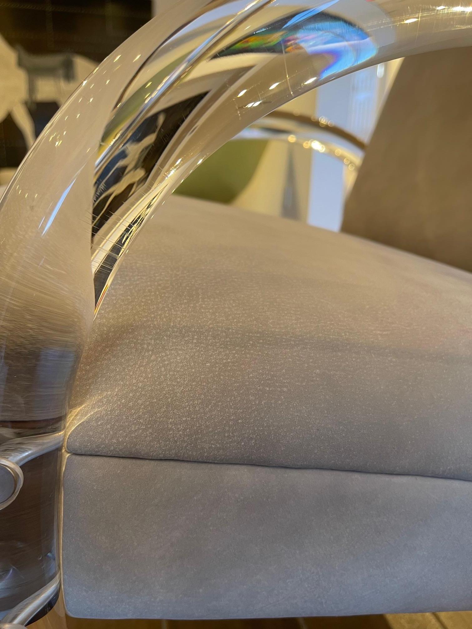 Sillas Cascada Lucite Pace en Bueno estado para la venta en Saint Louis, US