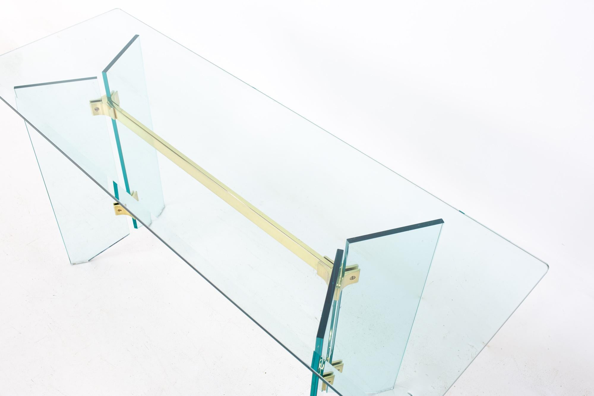 Pace Mid Century Brass and Glass Foyer Entry Console Table In Good Condition For Sale In Countryside, IL