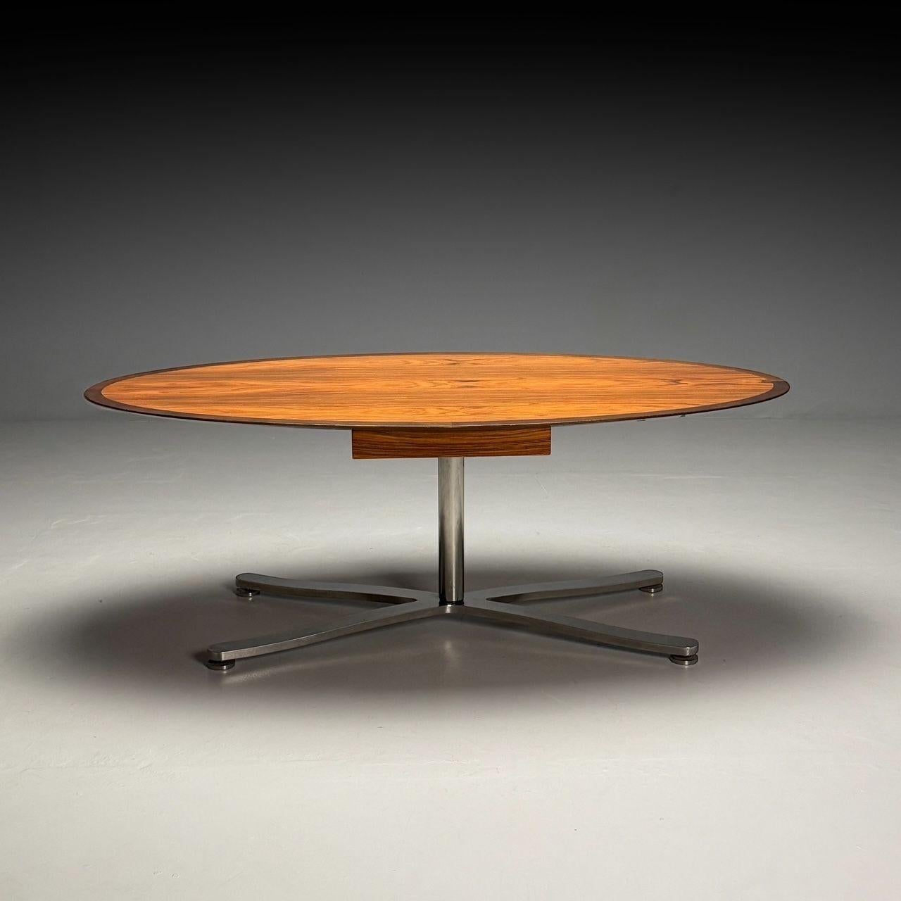 Pace, Mid-Century Modern, Schreibtisch, Exotenholz, Chrom, Amerikaner, 20.

Dieser Schreibtisch aus exotischem Holz und Chrom, der wahrscheinlich Mitte des 20. Jahrhunderts von Pace Furniture hergestellt wurde, verbindet luxuriöse Materialien mit
