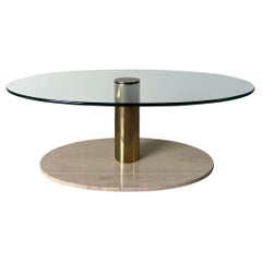 Table basse vintage postmoderne en travertin et laiton avec plateau en verre Pace