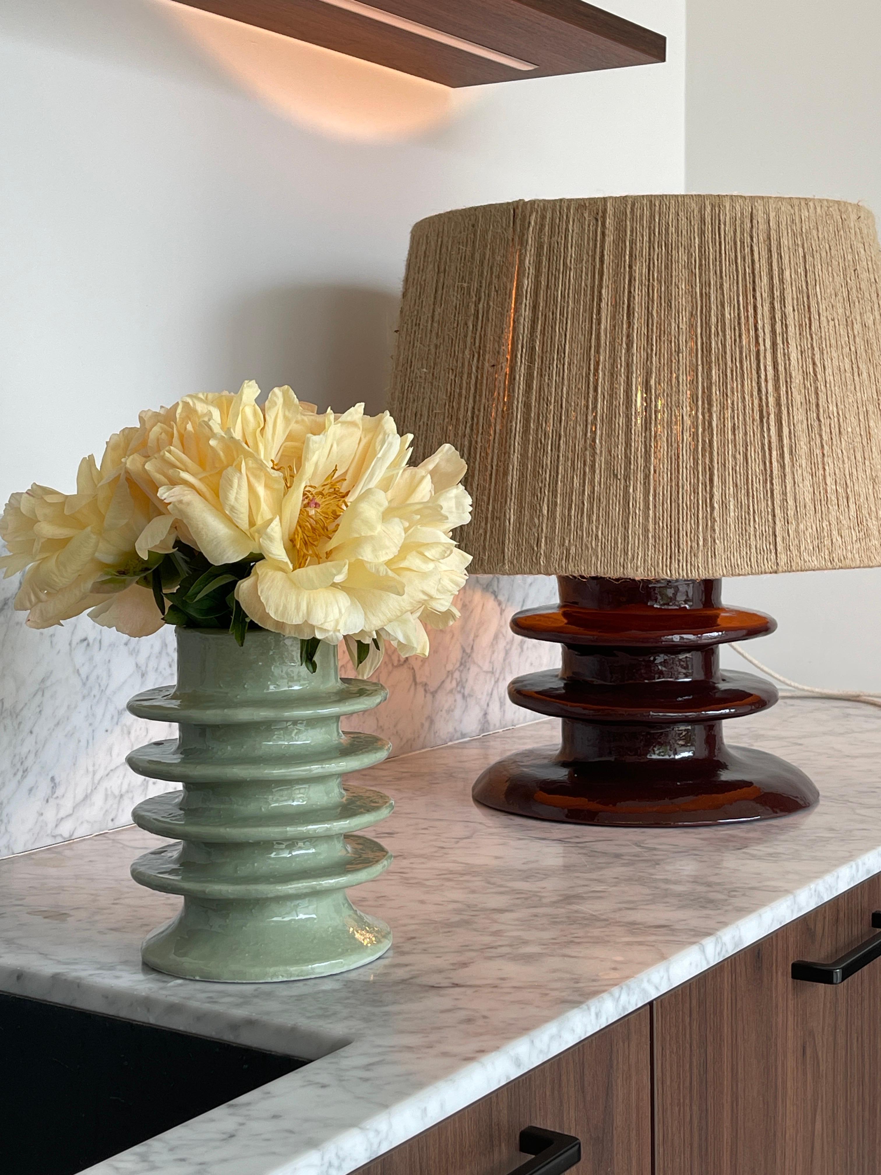 Lampe Pachamama XL de l'artiste belge chilienne Mariela Ceramica