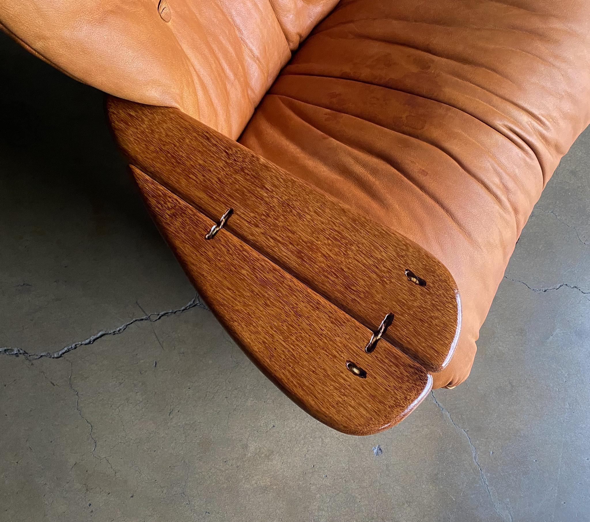 Pacific Green Cognac Leather & Palmwood Havana Lounge Chair & Ottoman, 1990's In Good Condition In Costa Mesa, CA