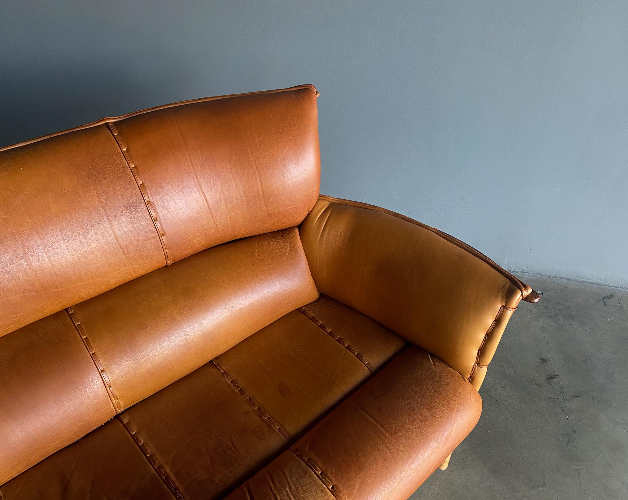 Pacific Green Cognac Leather & Palmwood Navajo Sofa, 1990's 9