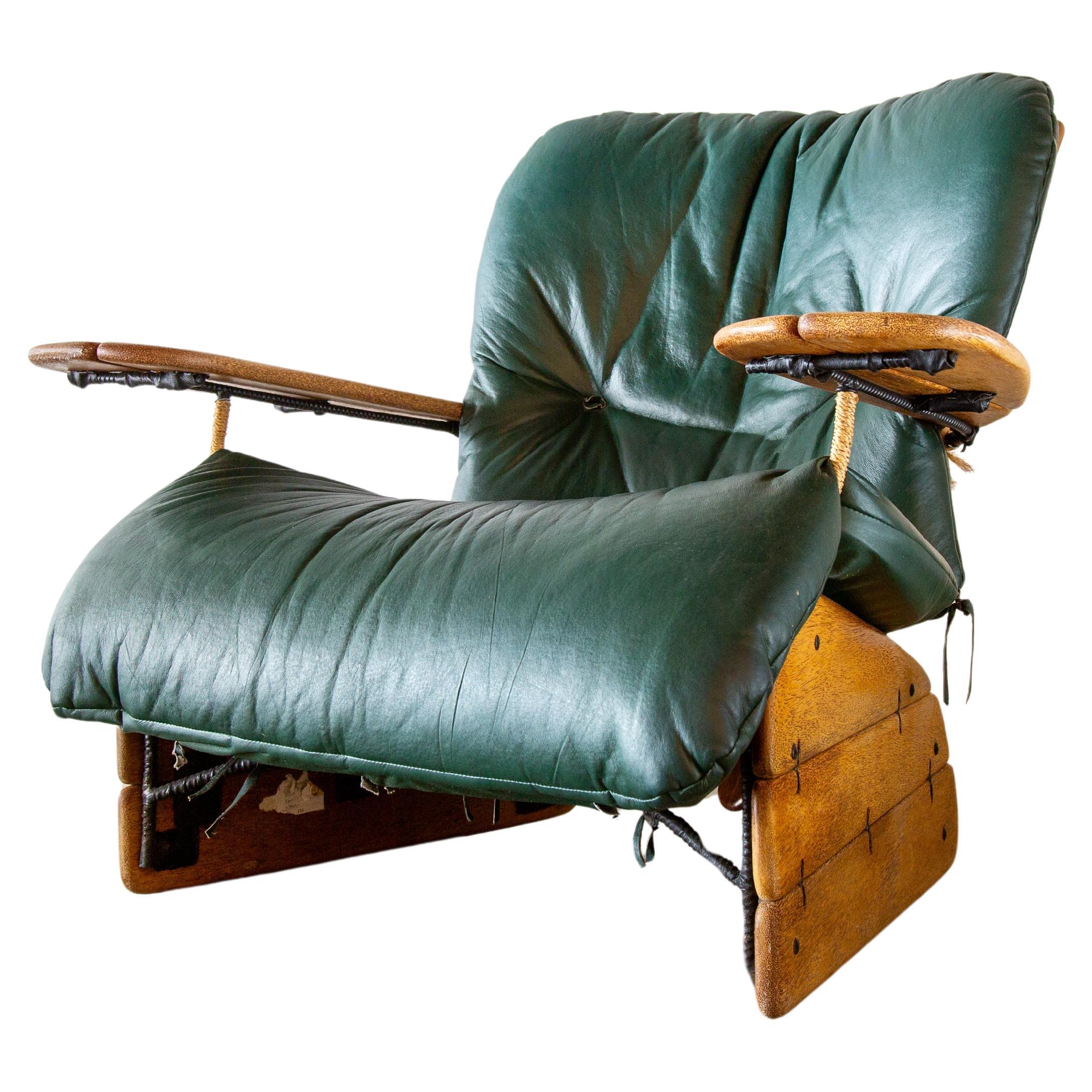 A.I.C C. Chaise Havanna en bois de palmier et cuir vert c. 2000s en vente