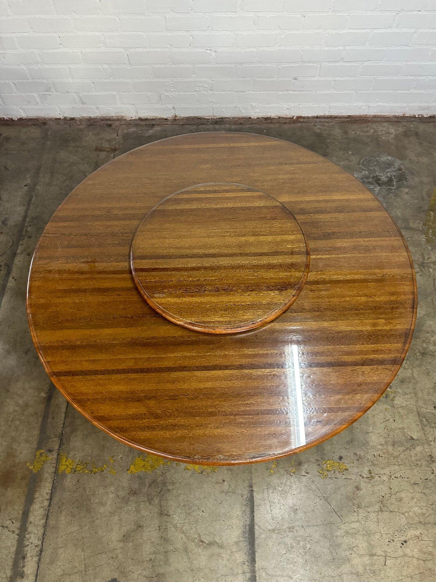 Pacific Green Leather & Palm Wood Dining table In Good Condition For Sale In Los Angeles, CA