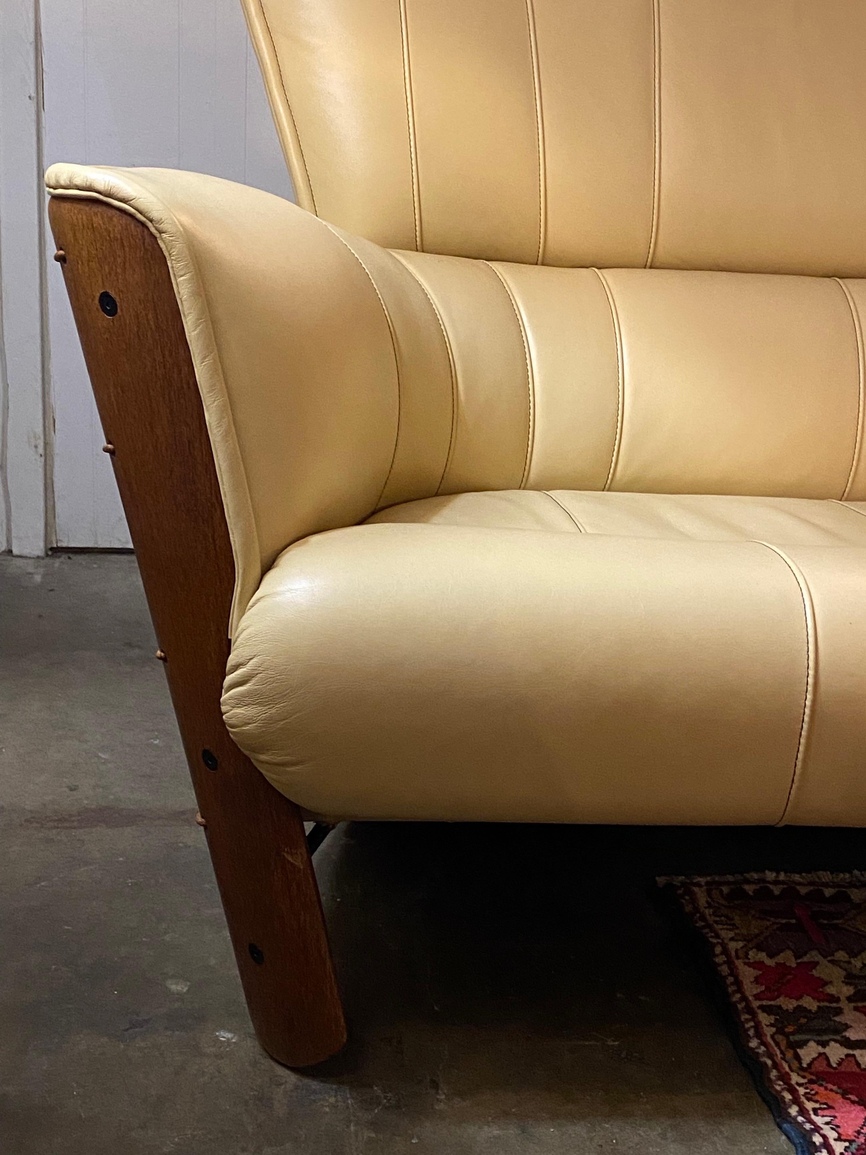 Pacific Green Leather Sofa, Australia, Circa 1990s In Good Condition In San Antonio, TX