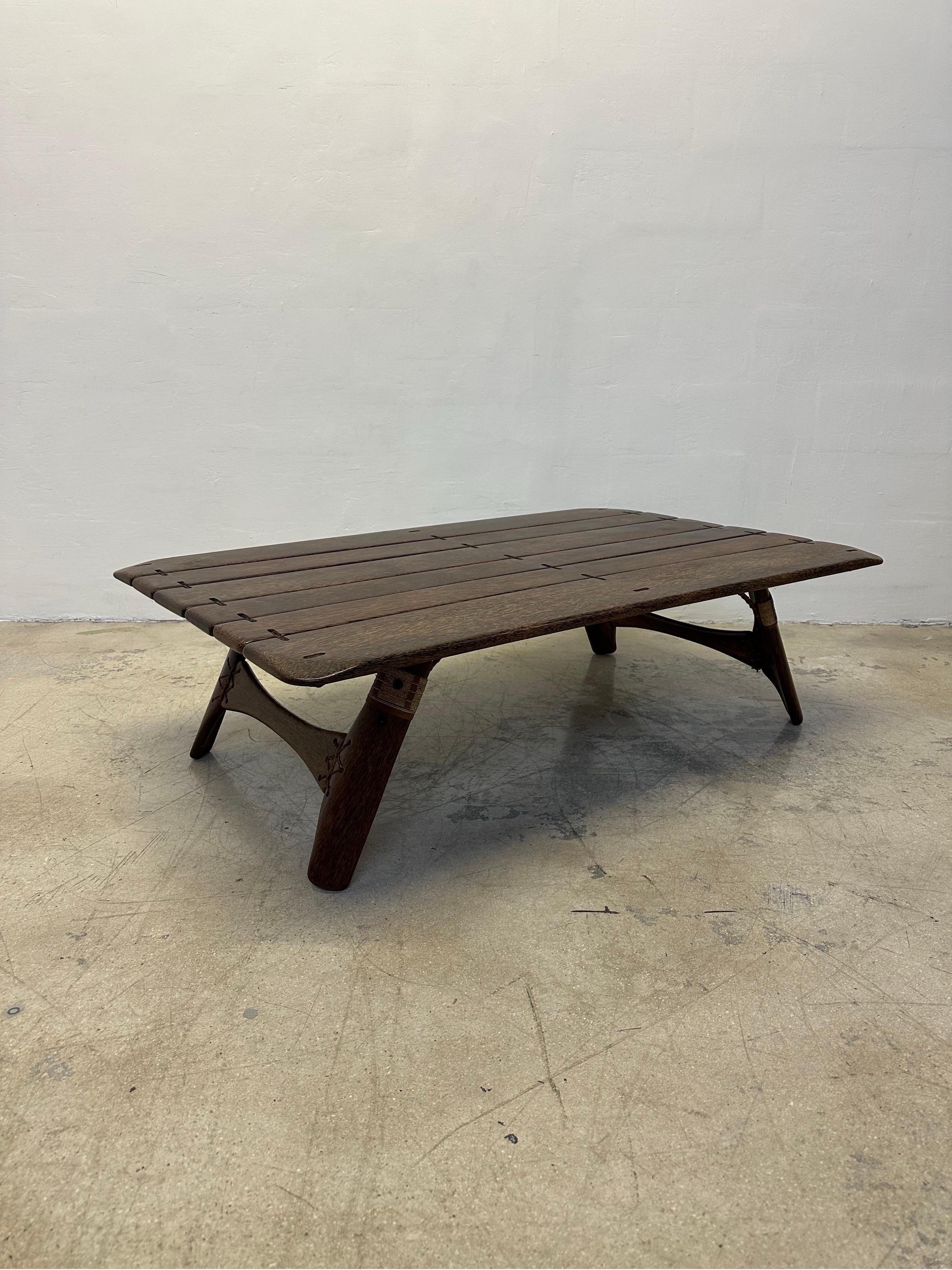 Pacific Green Navajo Rectangle Palmwood and Leather Coffee Table In Good Condition For Sale In Miami, FL