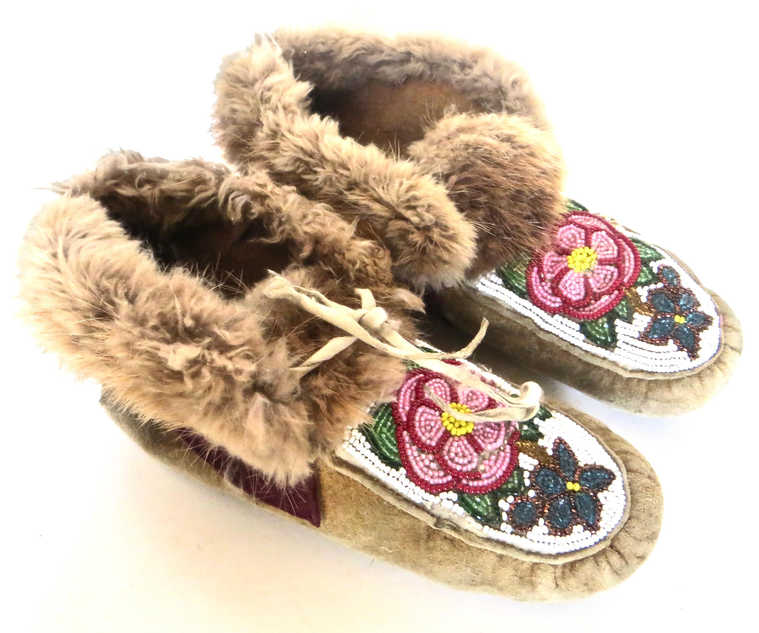 beaded moccasin designs
