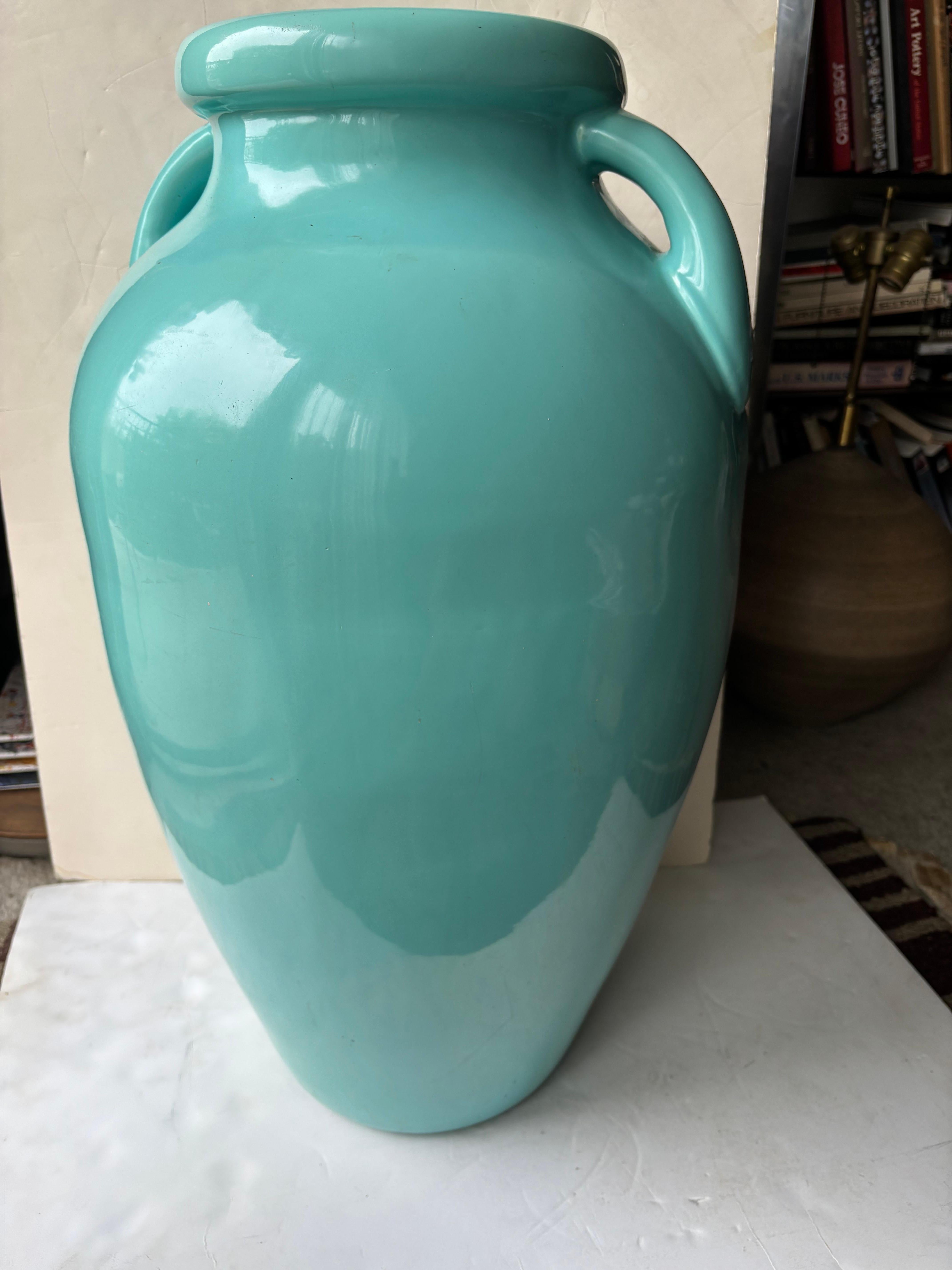 Pacific Pottery  Monumentale  Vaso/vaschetta per olio con manici   Turchese . in vendita 1