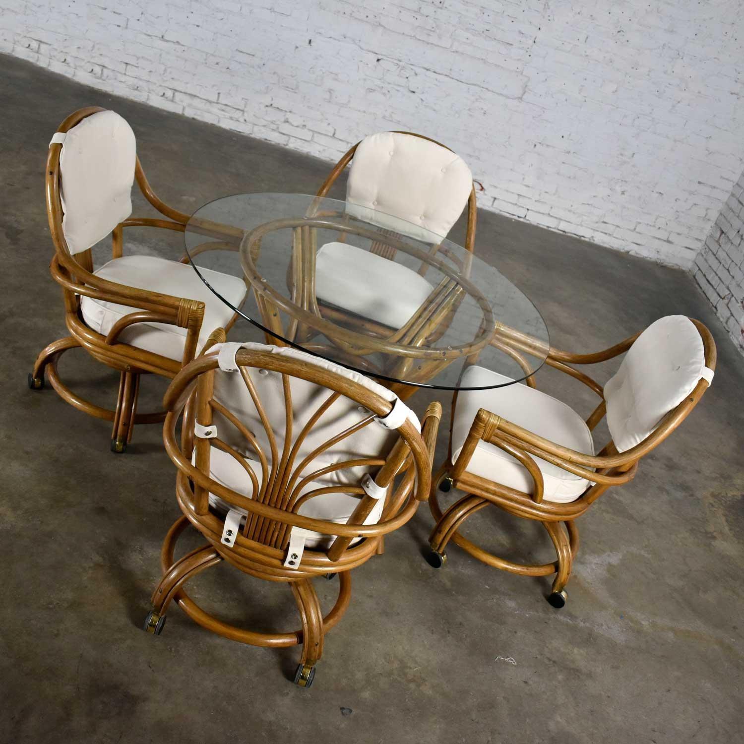round dining table with swivel chairs