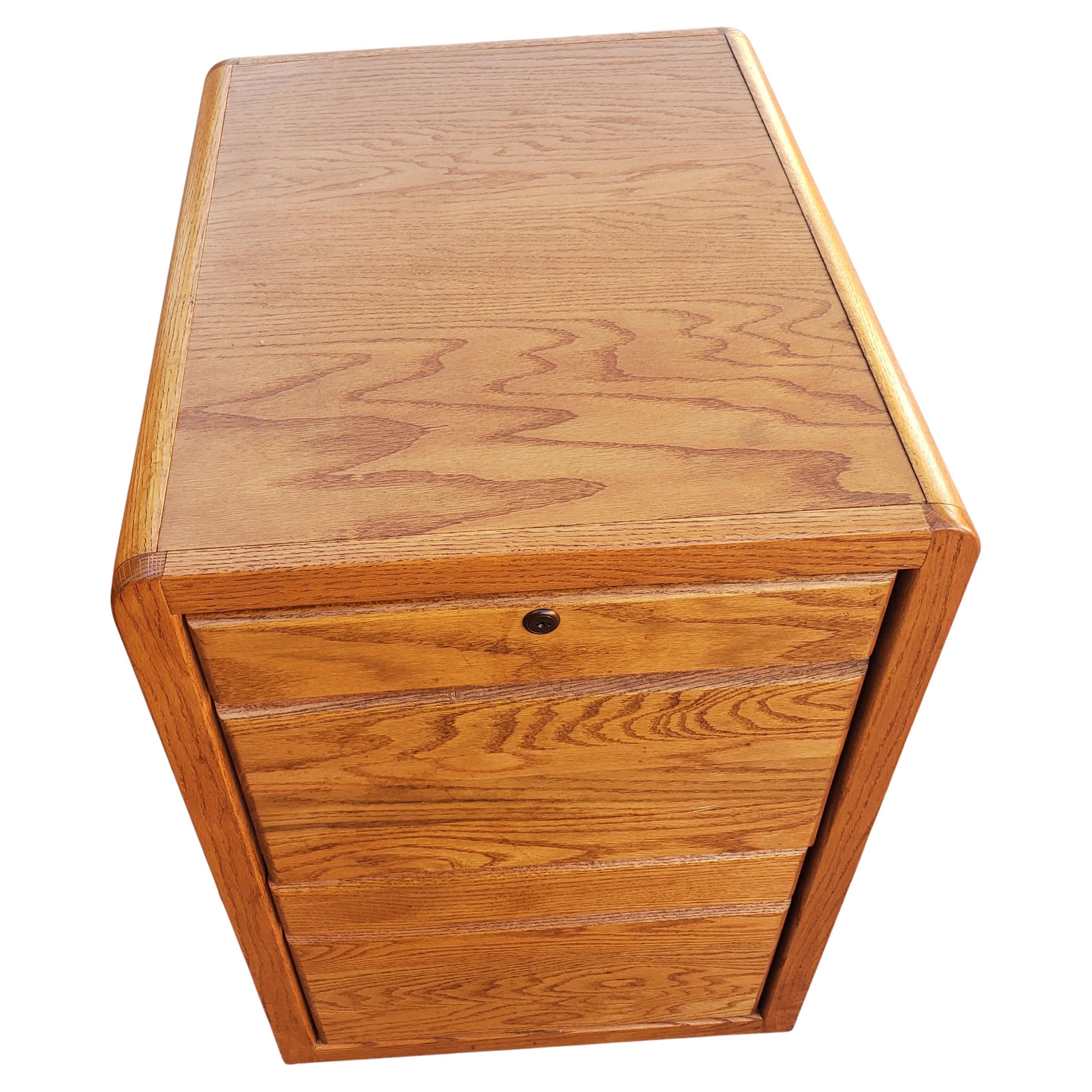 Pacific Tambour 2-Drawer Oak Waterfall Legal and Letter Size Filing Cabinet 3