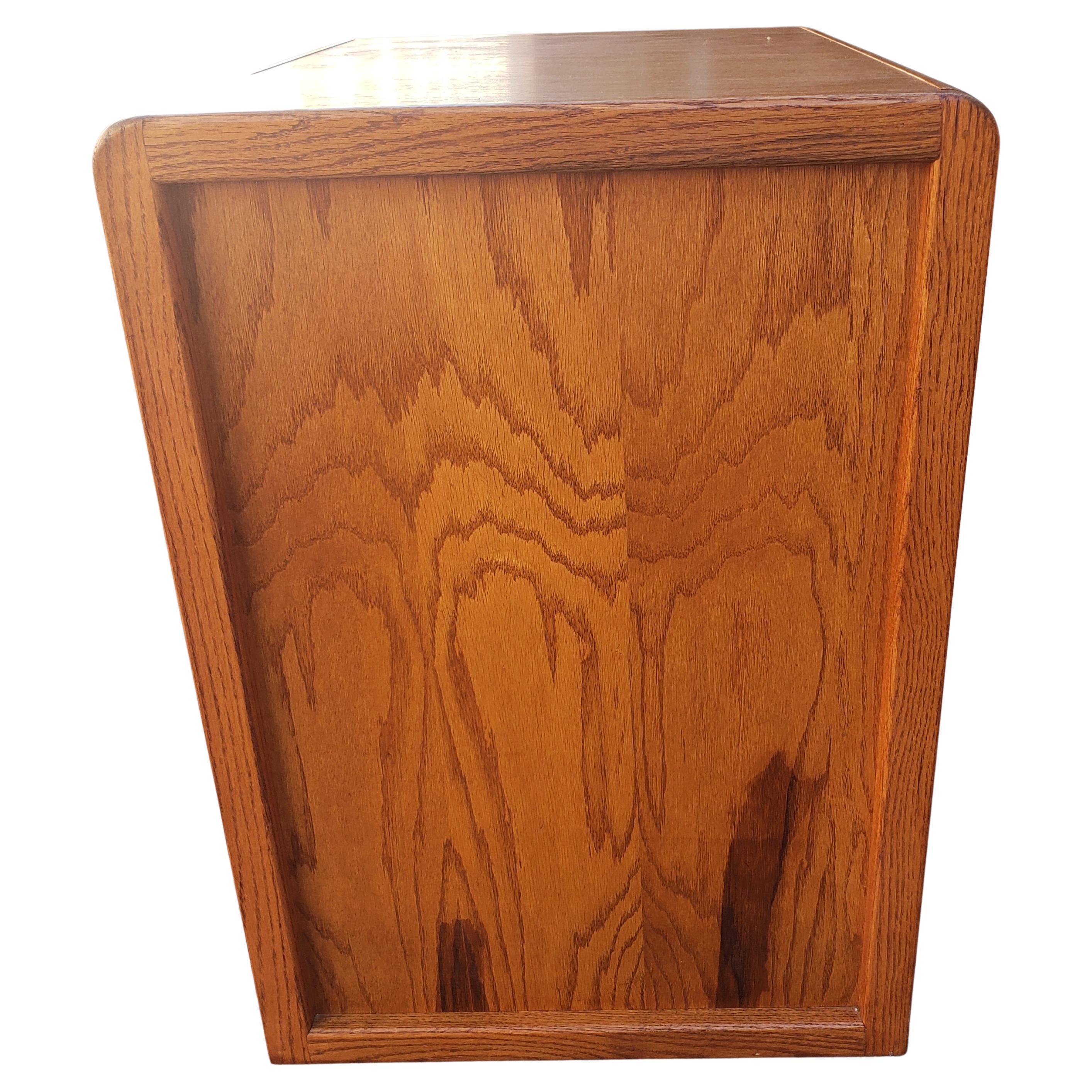 Pacific Tambour 2-Drawer Oak Waterfall Legal and Letter Size Filing Cabinet 6