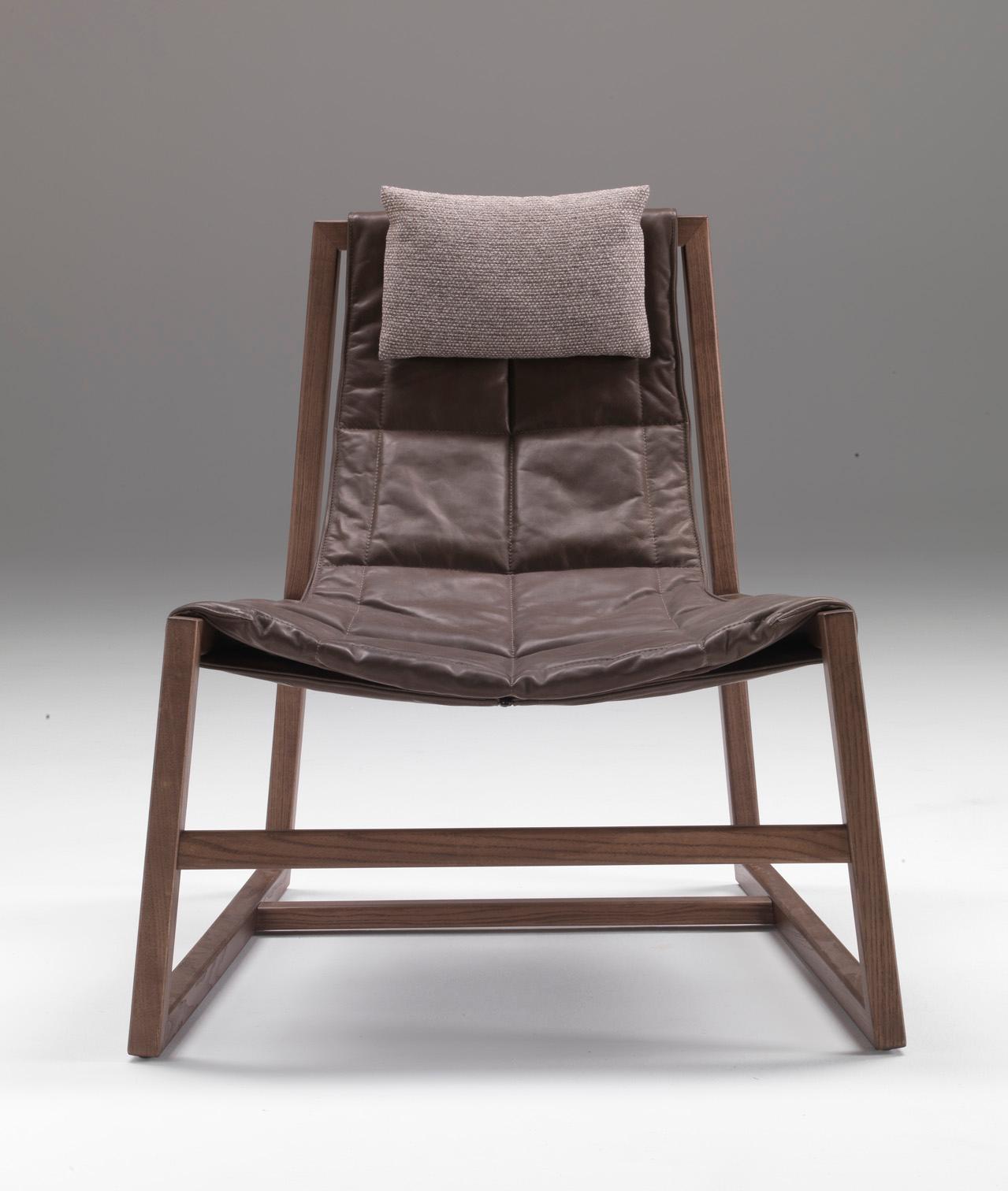 Italian Pacini & Cappellini Relax Armchair in Brown Leather by Studio Controdesign For Sale