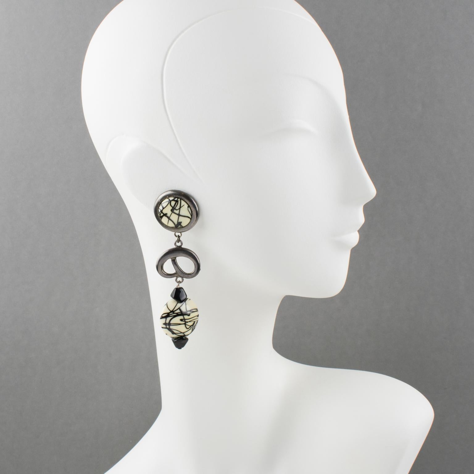 Paco Rabanne Black and White Resin and Metal Clip Earrings For Sale 4