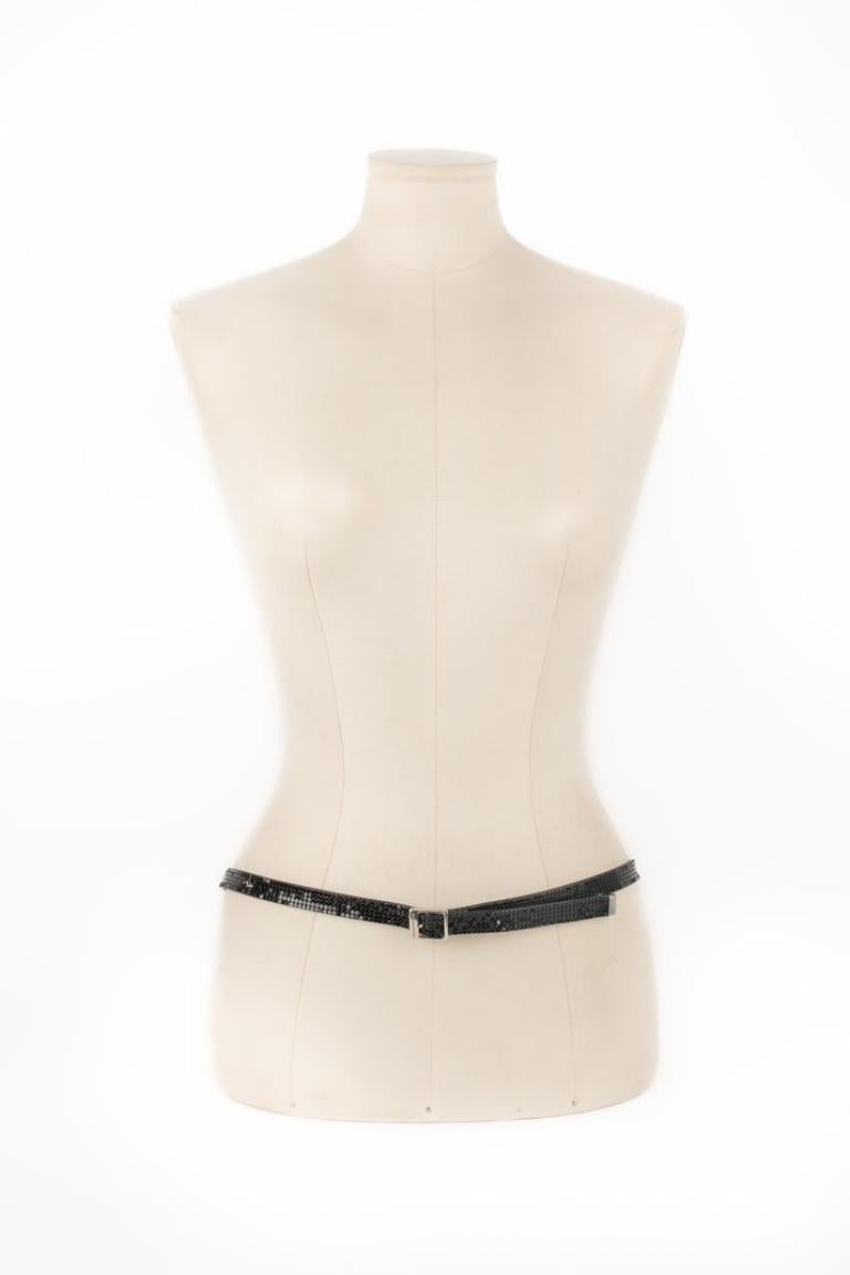 PACO RABANNE - Leather belt with black metal.

Additional information:
Condition: Good condition
Dimensions: Total length: 98 cm

Seller Reference: ACC138
