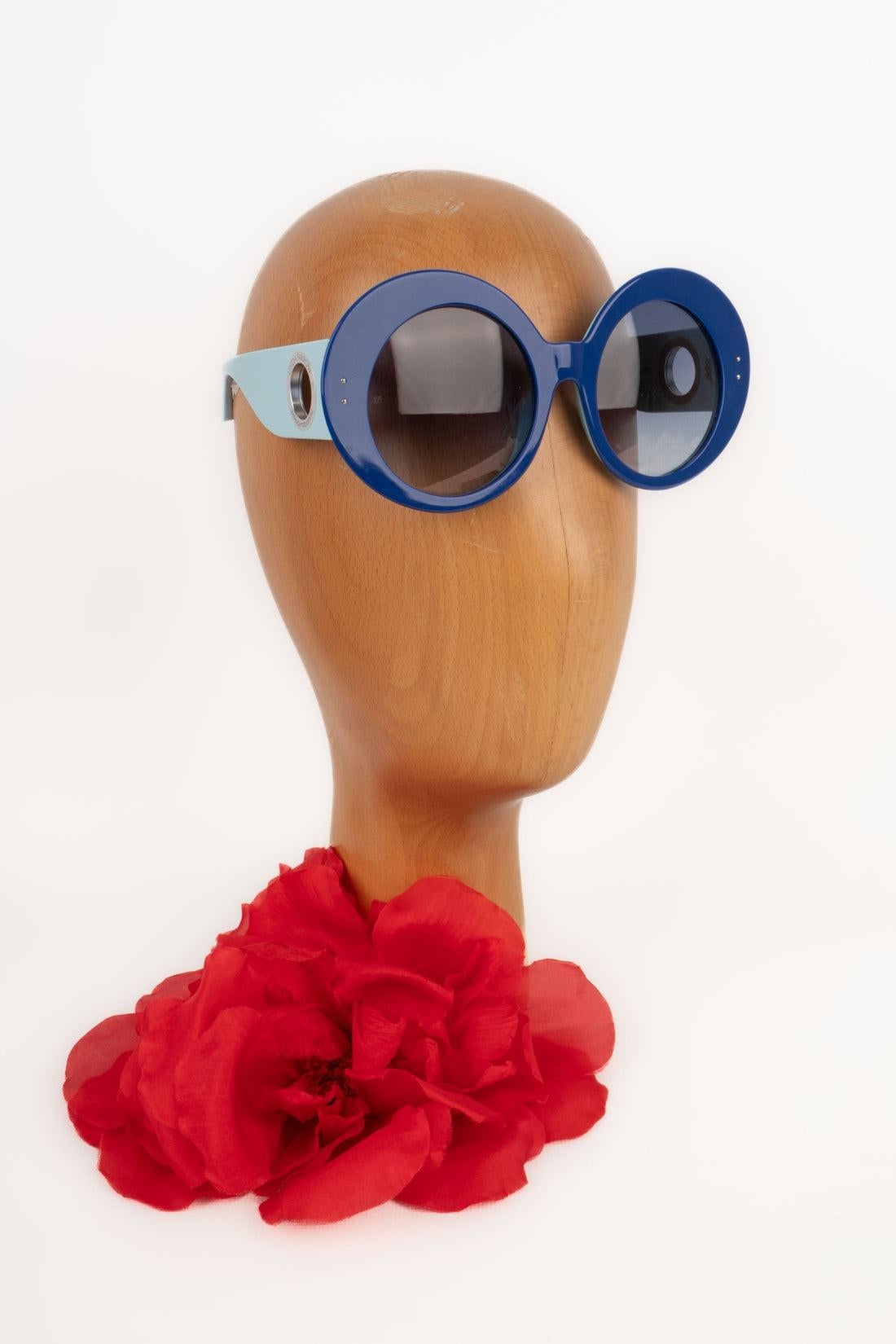 Paco Rabanne Blue Sunglasses For Sale 4