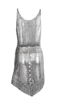 Falda con flecos de cota de malla de PACO RABANNE, diseñada por Julien D Silver & El mejor conjunto