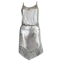 Falda con flecos de cota de malla de PACO RABANNE, diseñada por Julien D Silver & El mejor conjunto