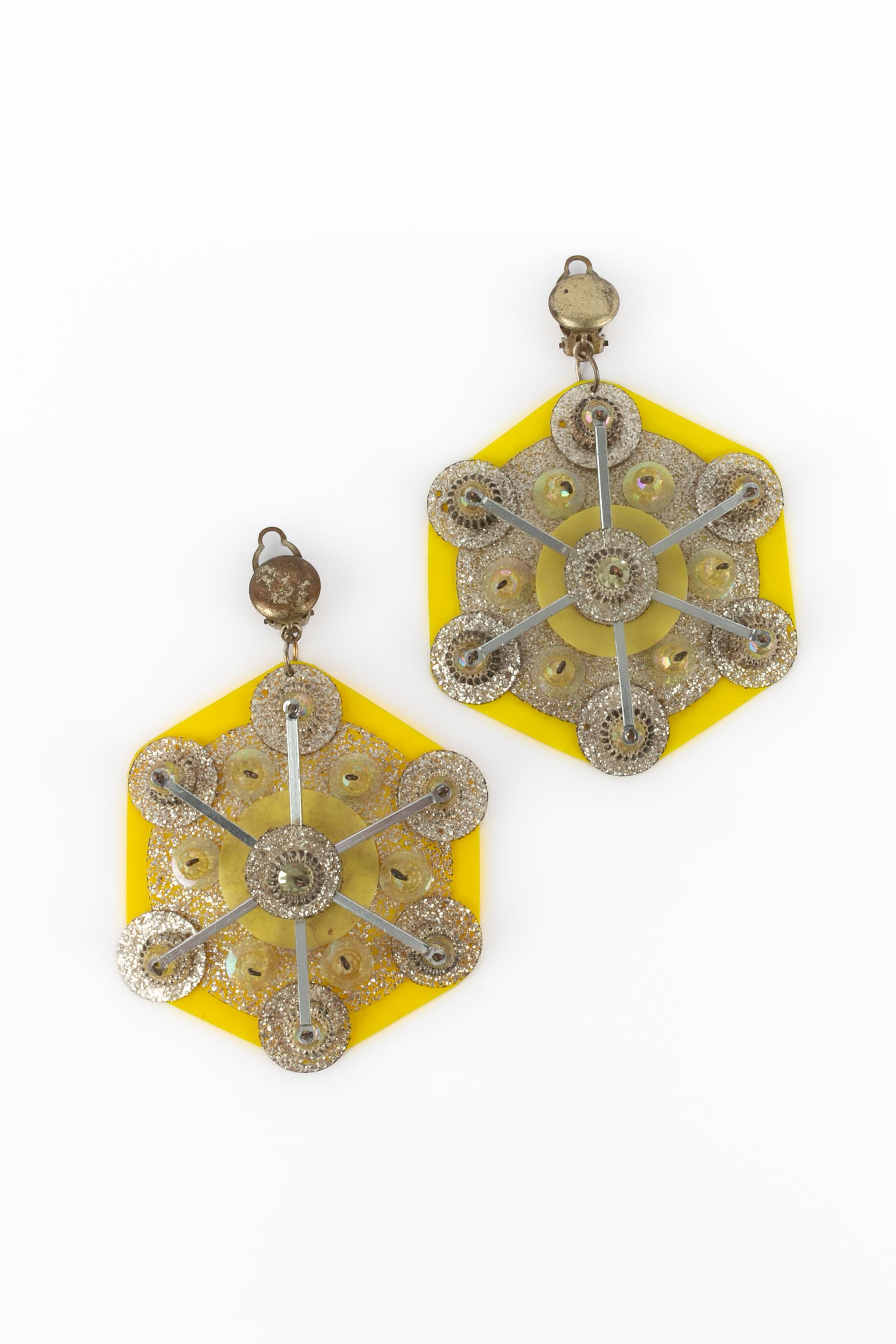 Paco Rabanne earrings Haute Couture circa 1965/67 In Excellent Condition For Sale In SAINT-OUEN-SUR-SEINE, FR