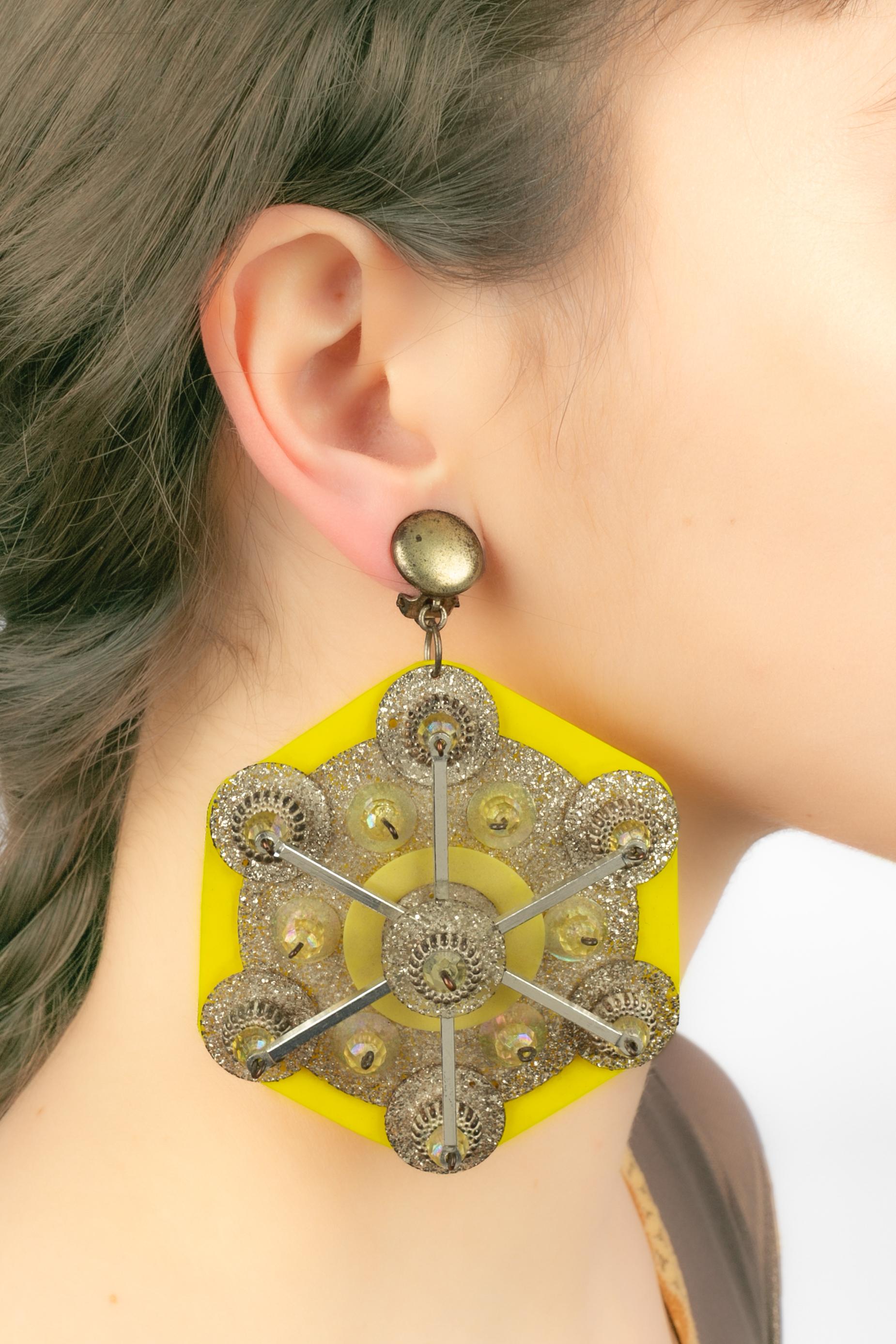 Paco Rabanne earrings Haute Couture circa 1965/67 For Sale 4