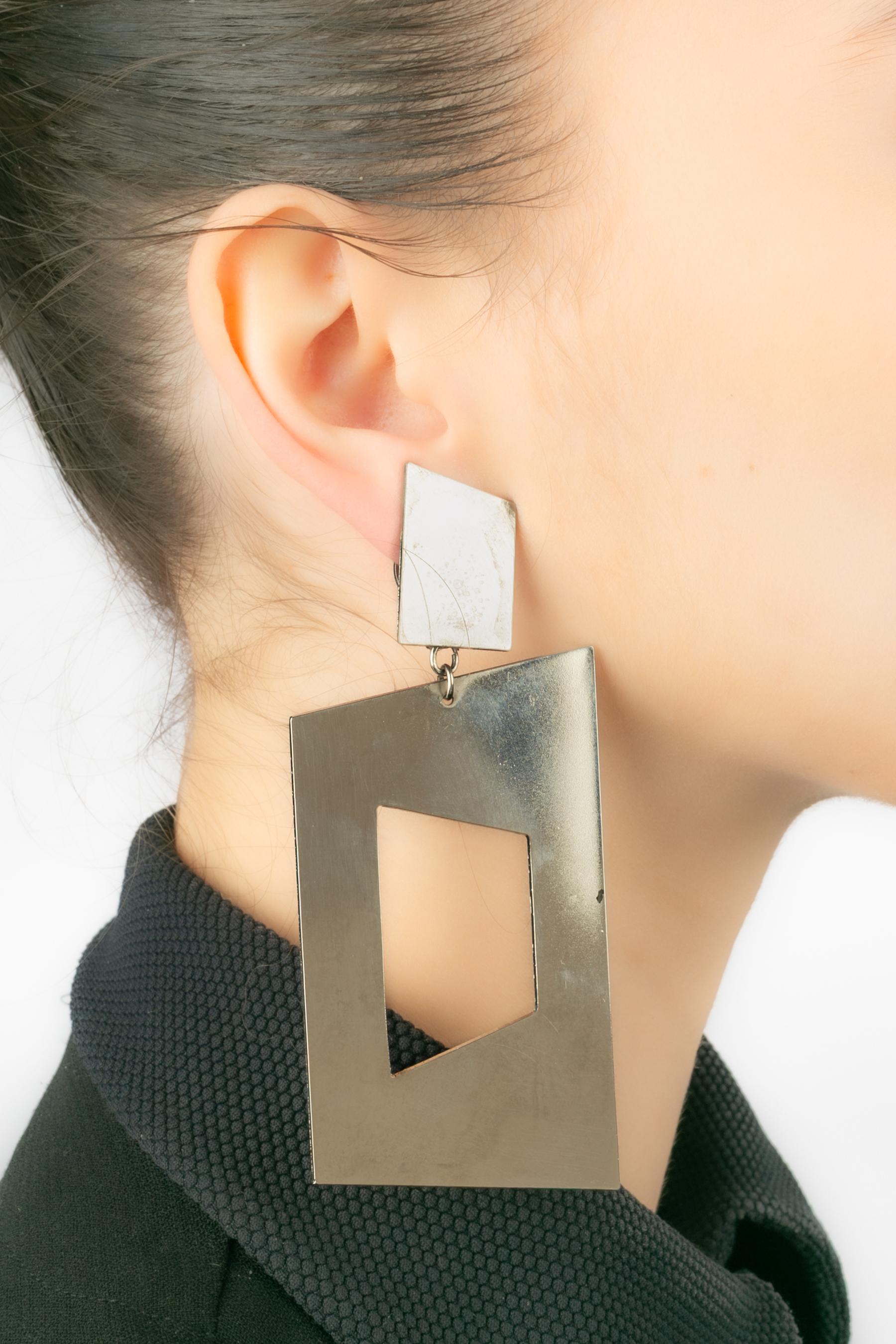 Boucles d'oreilles Paco Rabanne été 1991 en vente 3