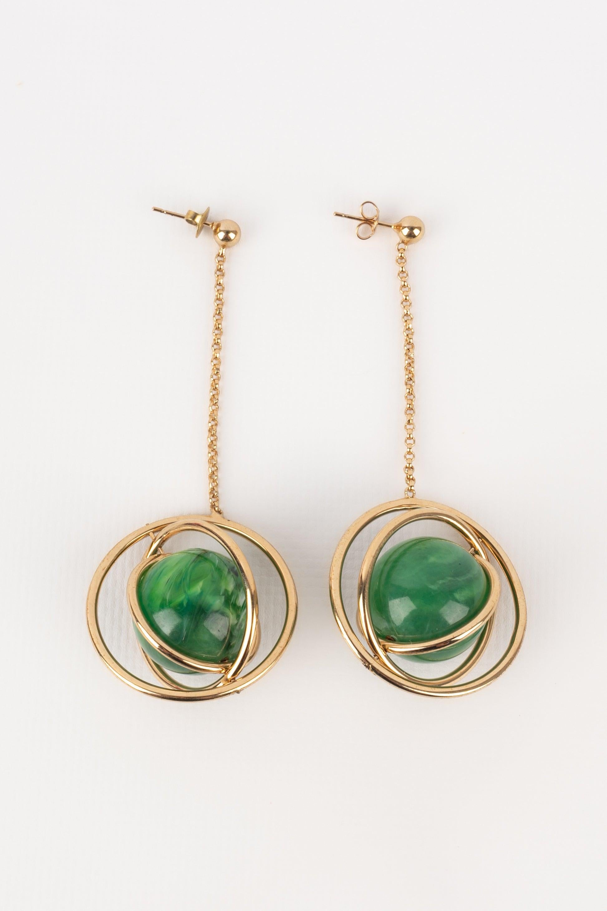 Paco Rabanne Earrings with Green Resin Pearls In Excellent Condition For Sale In SAINT-OUEN-SUR-SEINE, FR