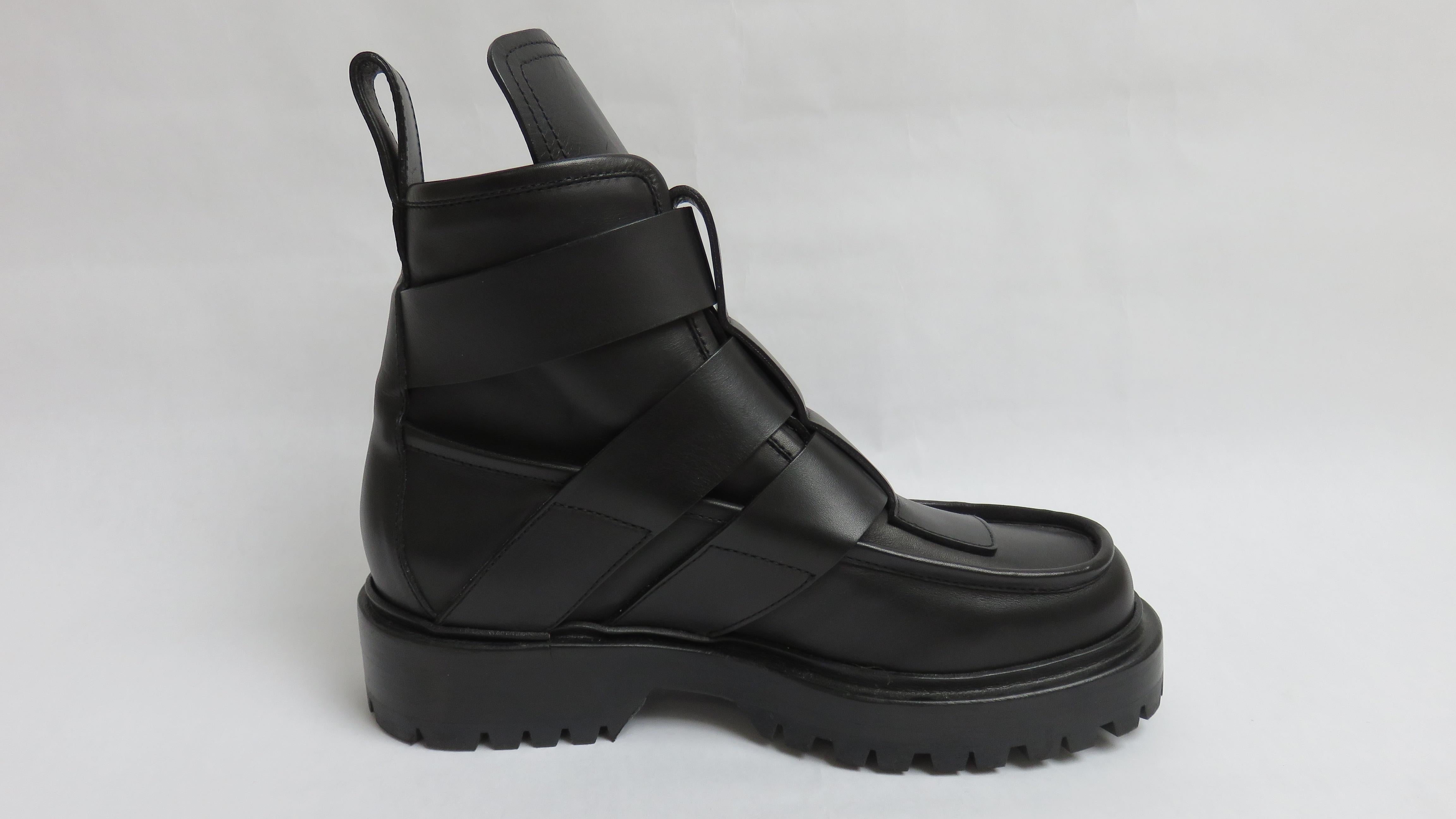 Paco Rabanne New Buckle Ankle Boots EU 37 In New Condition In Water Mill, NY