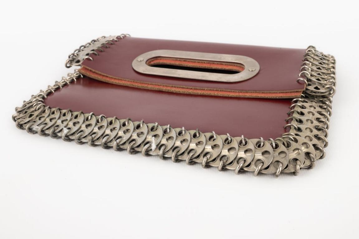 Paco Rabanne Bolso de cuero rojo con metal plateado, años 60 en Bueno estado para la venta en SAINT-OUEN-SUR-SEINE, FR