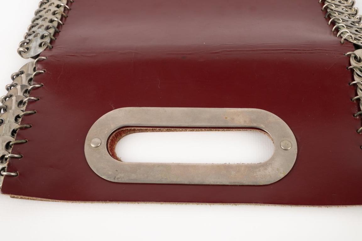 Paco Rabanne Bolso de cuero rojo con metal plateado, años 60 en venta 1
