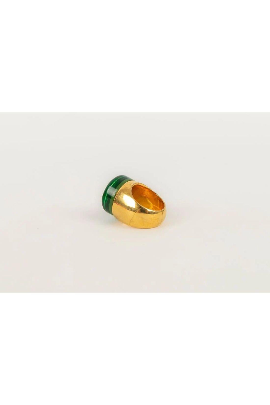 Paco Rabanne Ring in Gold Metal and Green Resin For Sale 1
