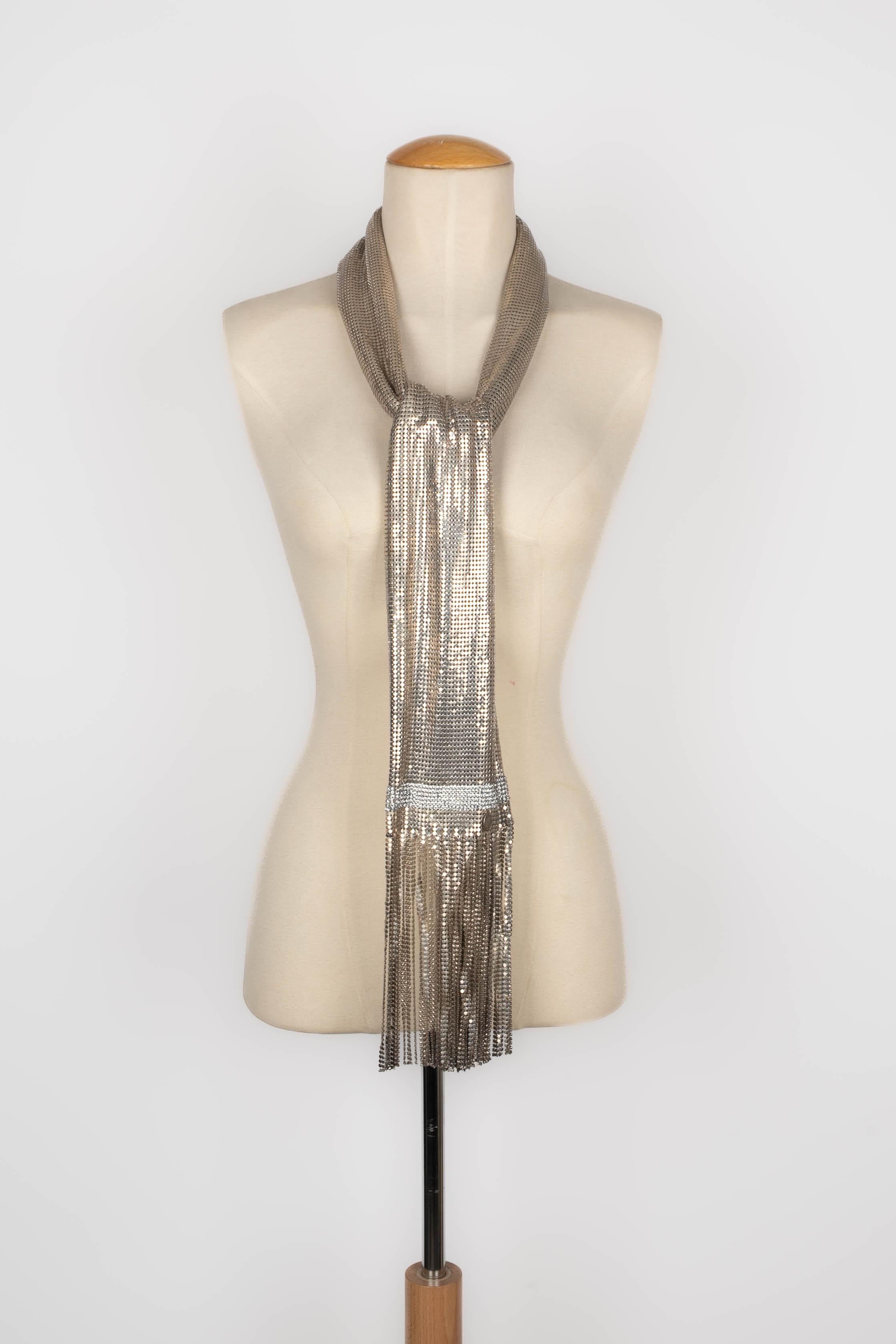 PACO RABANNE - Metallic mesh scarf with rhinestones.

Condition:
Very good condition

Dimensions:
Length: 173 cm

ACC184