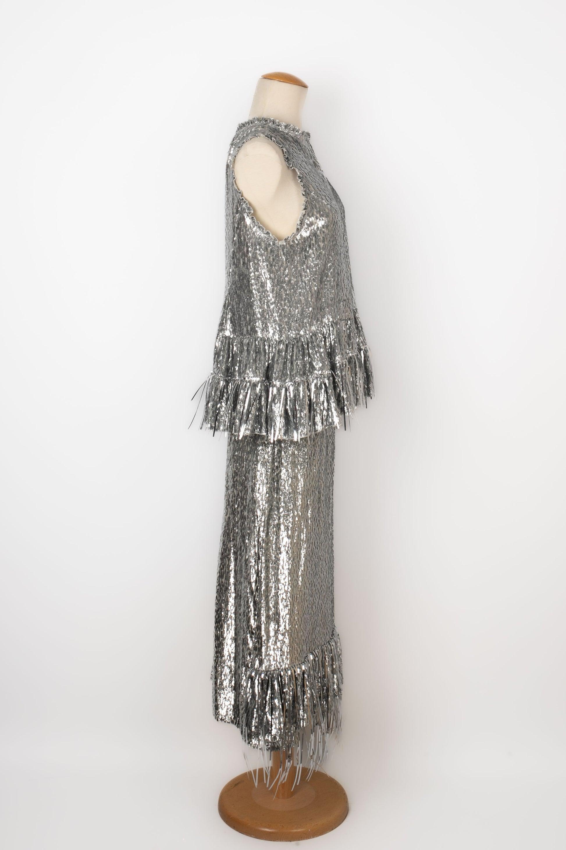 Paco Rabanne Set Composed of a Long Sleeveless Top and a Long Silvery Skirt In Excellent Condition For Sale In SAINT-OUEN-SUR-SEINE, FR