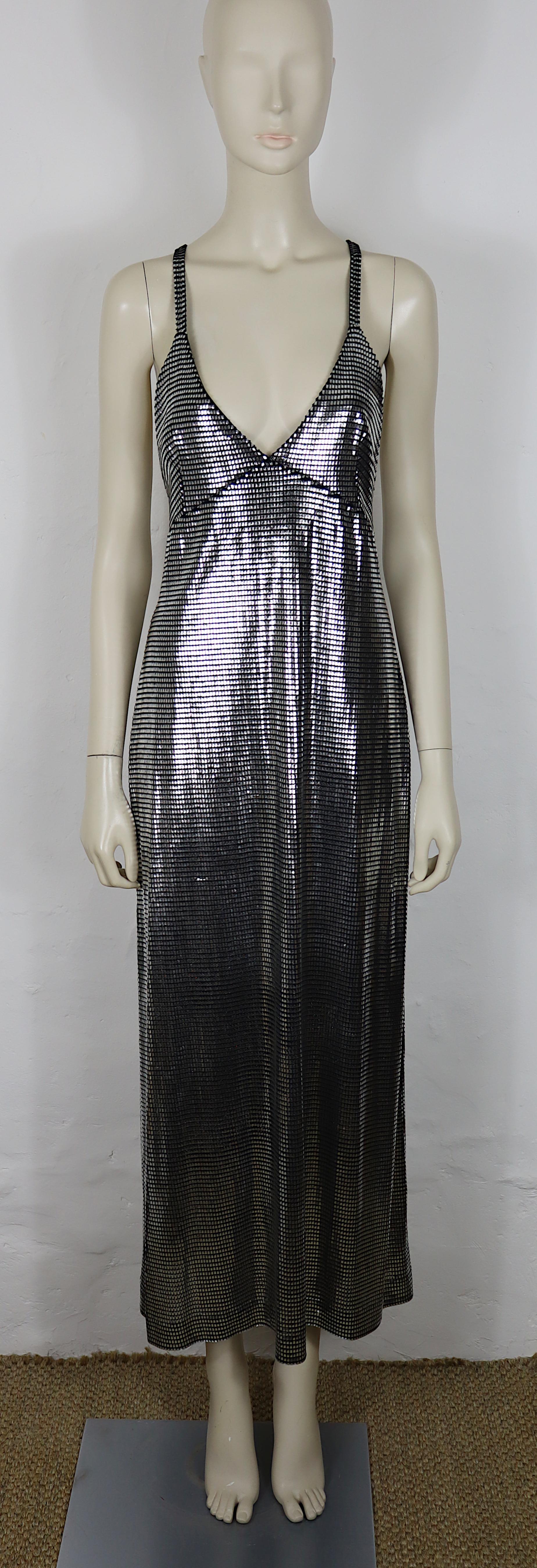 PACO RABANNE Silbernes Maxikleid mit Foliengitter (Schwarz) im Angebot