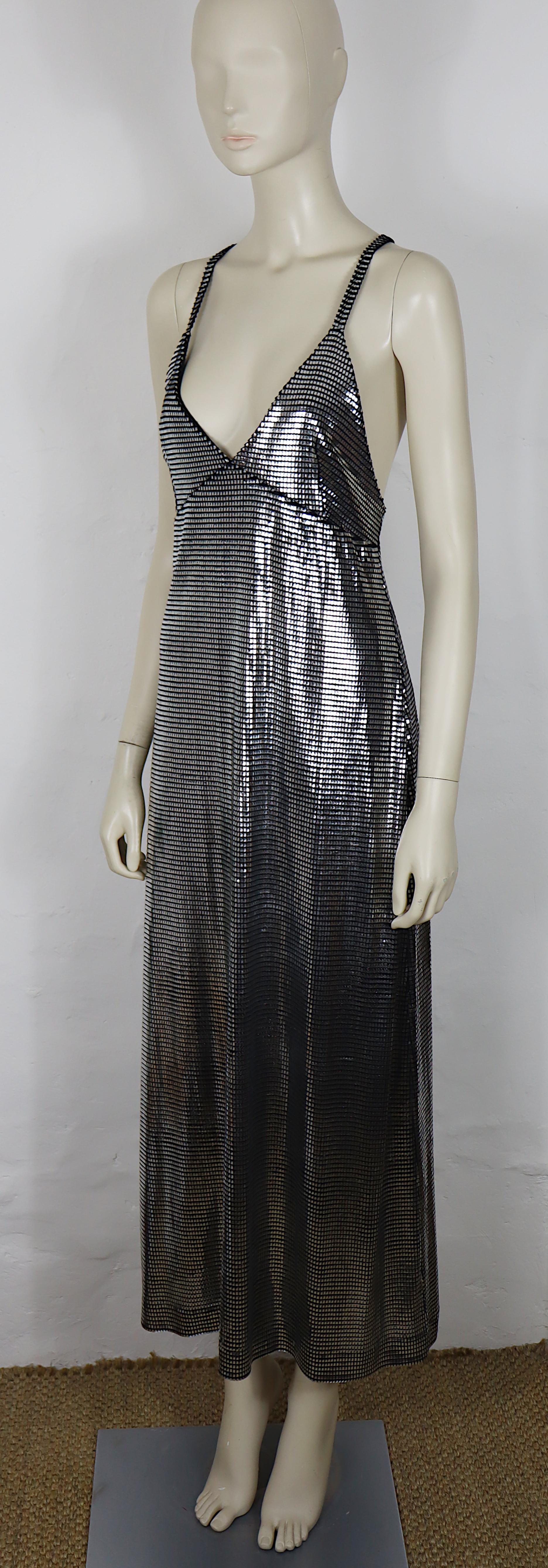 PACO RABANNE Silbernes Maxikleid mit Foliengitter im Zustand „Gut“ im Angebot in Nice, FR