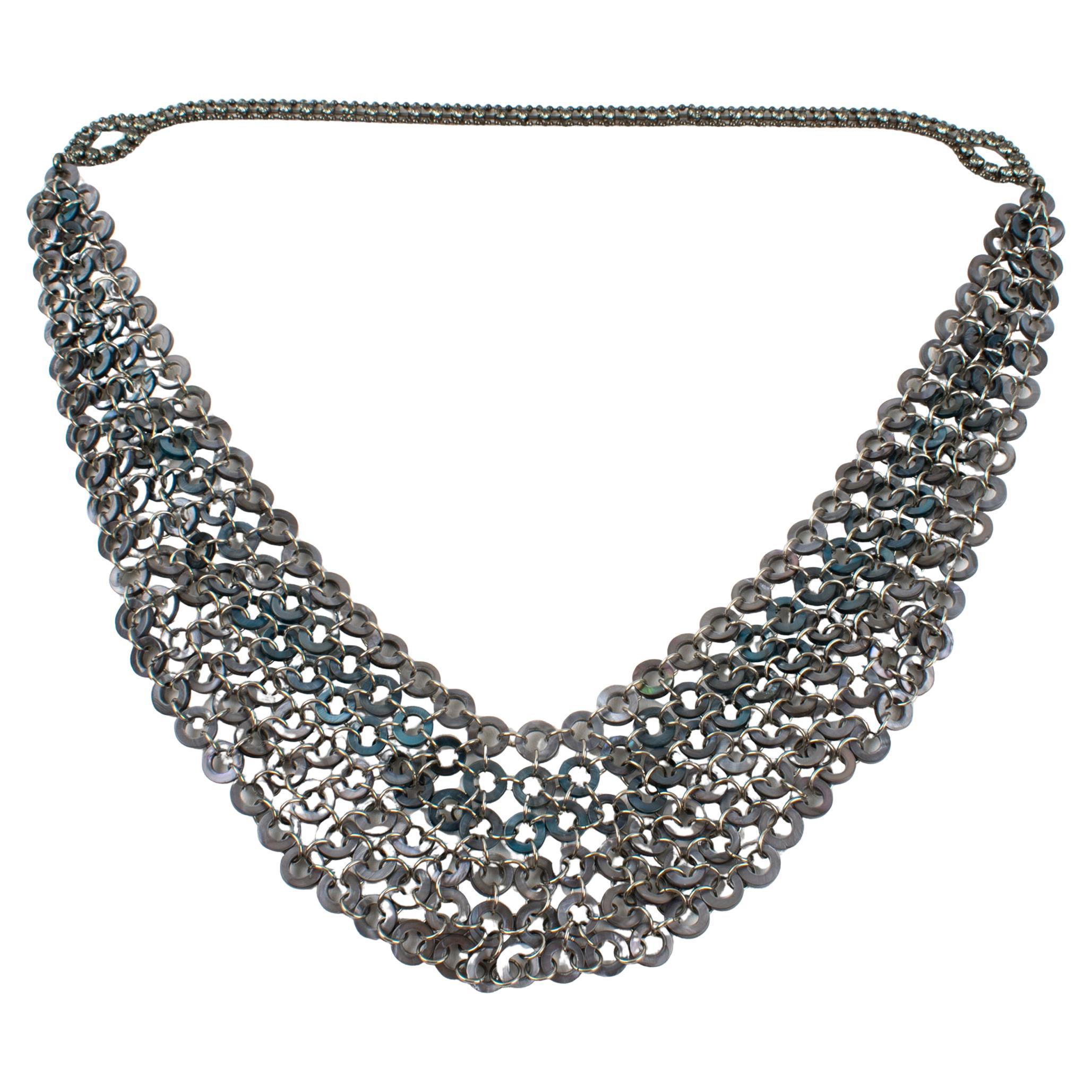 Collana A Link in stile Paco Rabanne, drappeggio futuristico, A Space Age