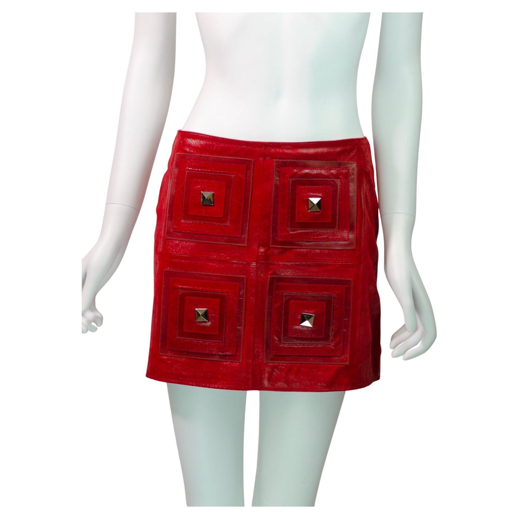 PACO RABANNE - Mini-jupe en cuir rouge vintage, printemps-été 2002 en vente