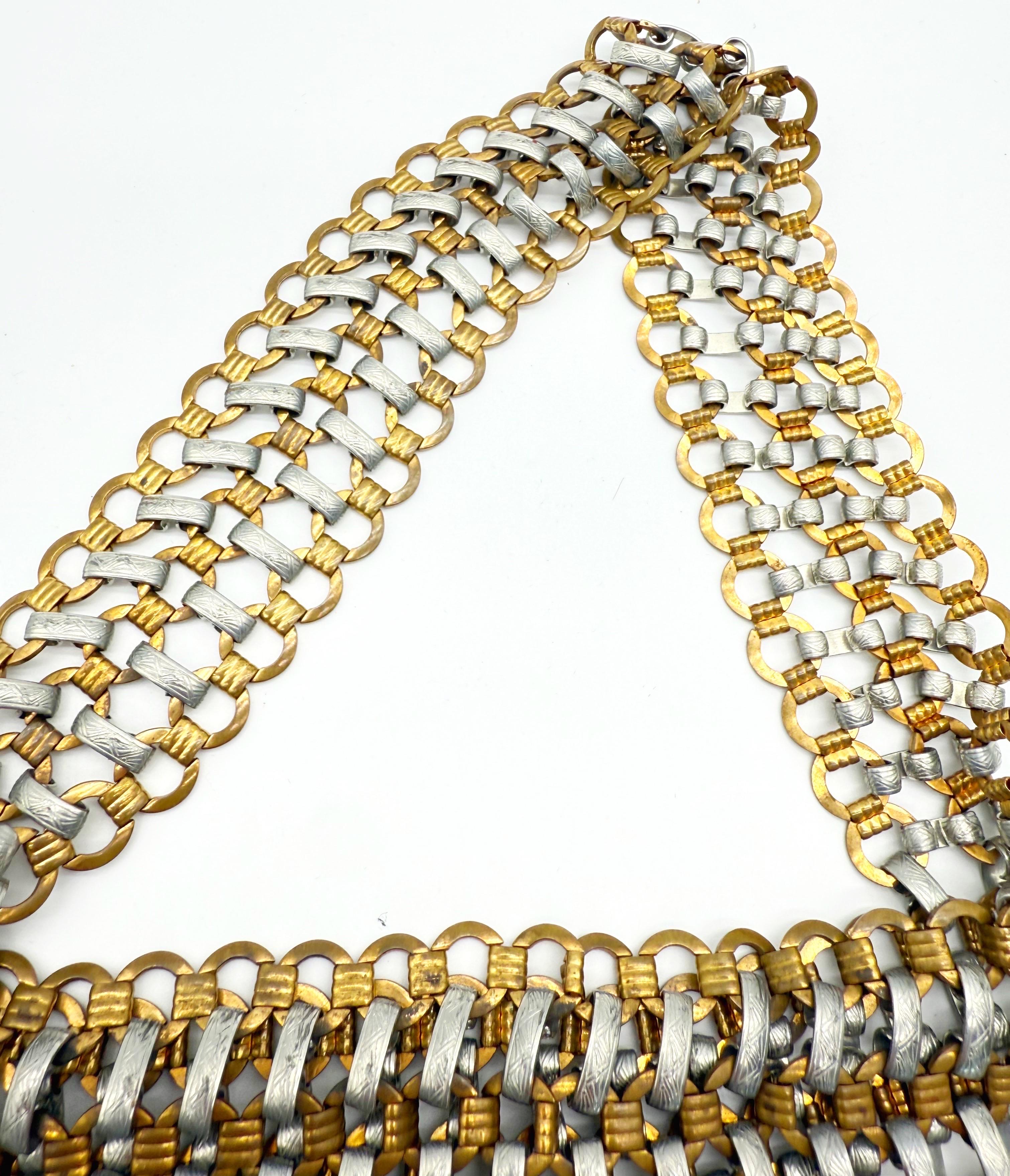 Paco Robanne 1960s Chain Link Silver and Gold Metal Evening Bag Handbag Purse In Excellent Condition For Sale In San Diego, CA