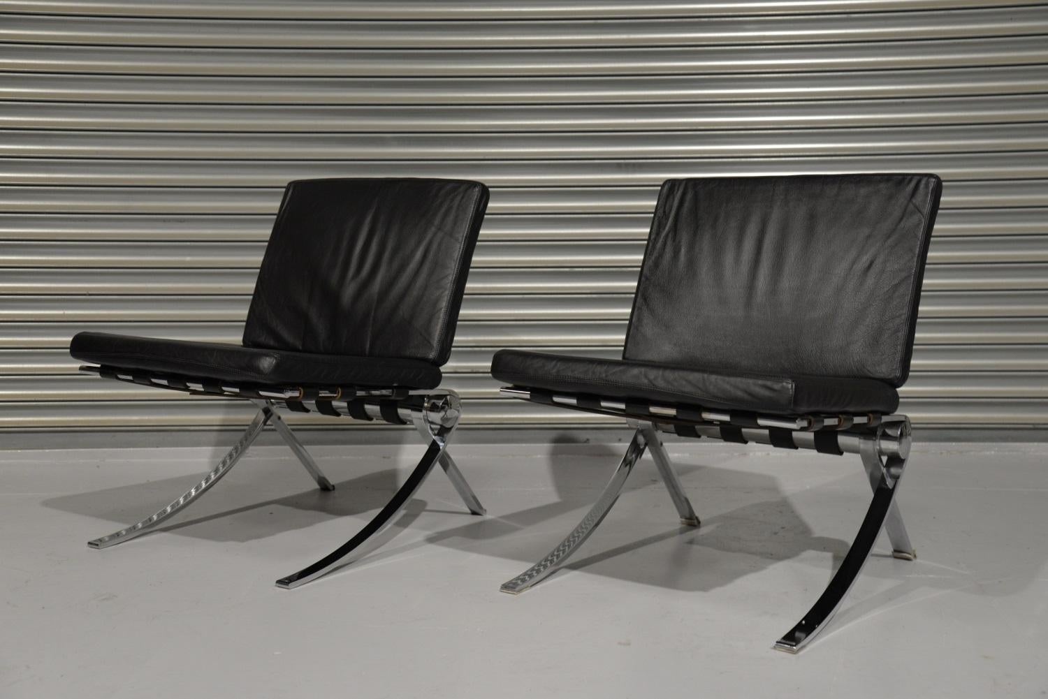 Discounted airfreight for our US and International customers (from 2 weeks door to door)

We are delighted to bring to you an extremely rare pair of Padaro lounge chairs by designer Paul Tuttle for Strassle of Switzerland. Hand built to extremely