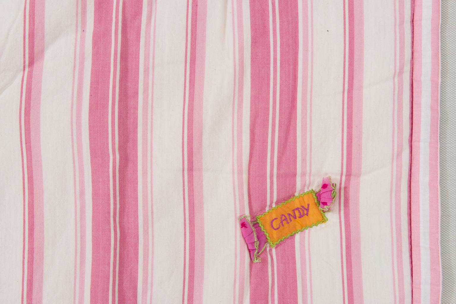 Gepolsterte bestickte Decke Quilt Patchwork für Baby Mädchen im Angebot 3