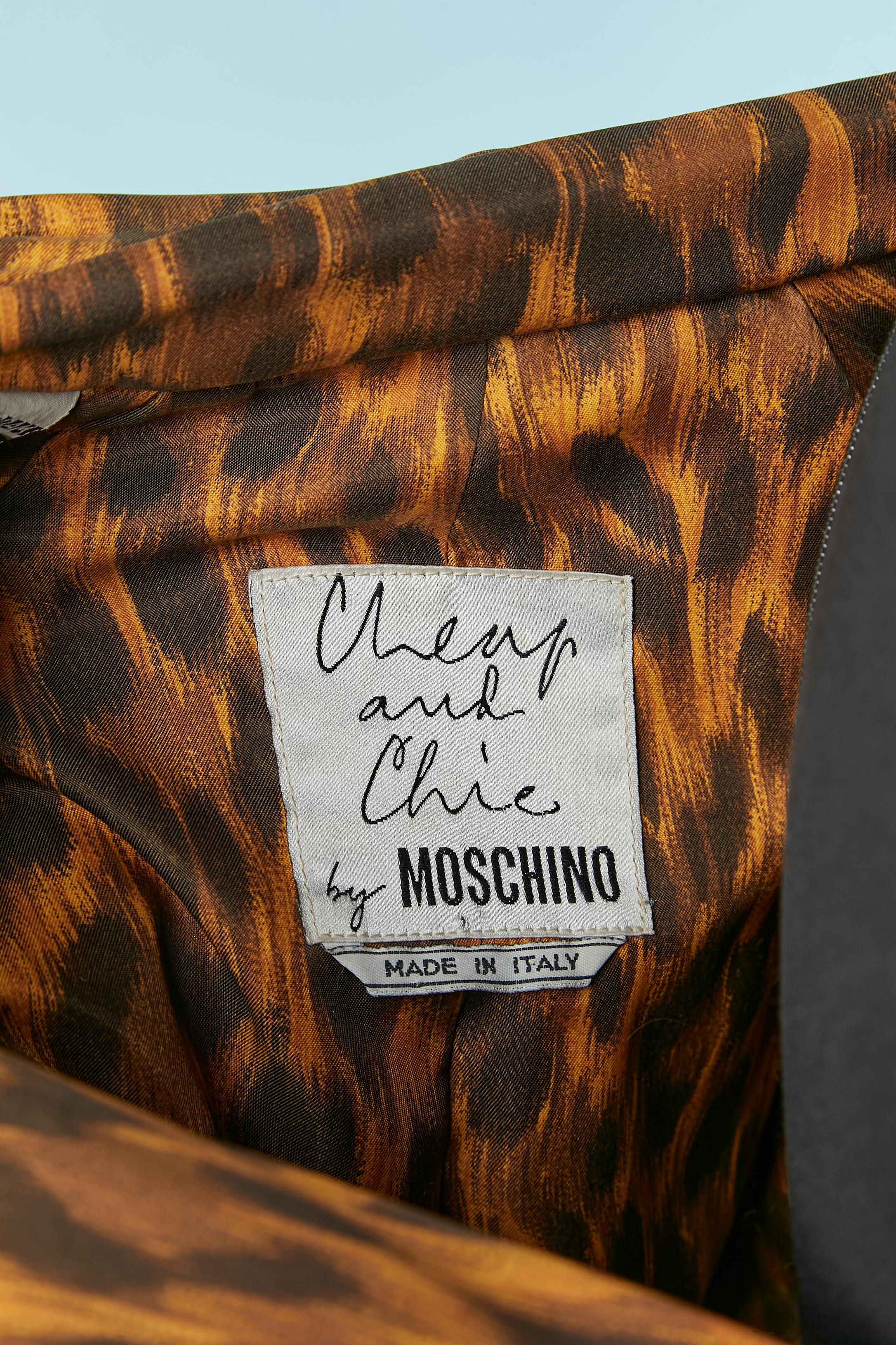 MOSCHINO Cheap & Chic gepolsterte Jacke mit Kapuze mit Kapuze / Kragen und Leopardenmuster im Angebot 4