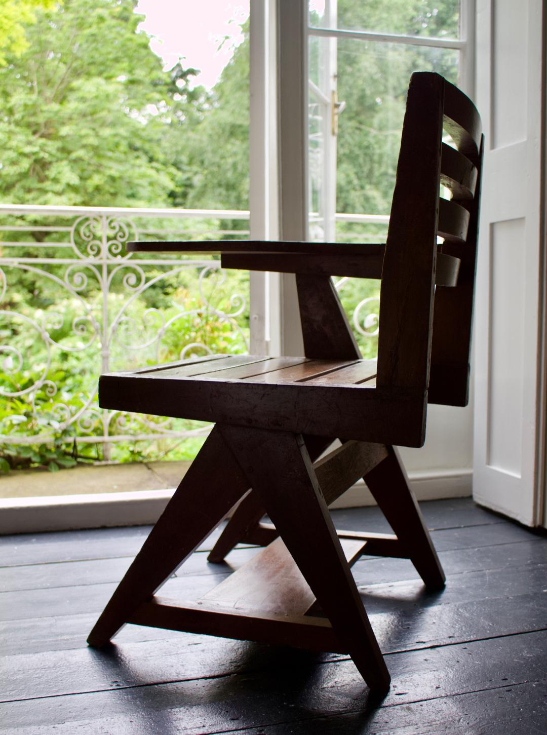 Paddle Arm Student Chair in Wood Attributed to Jeanneret For Sale 8