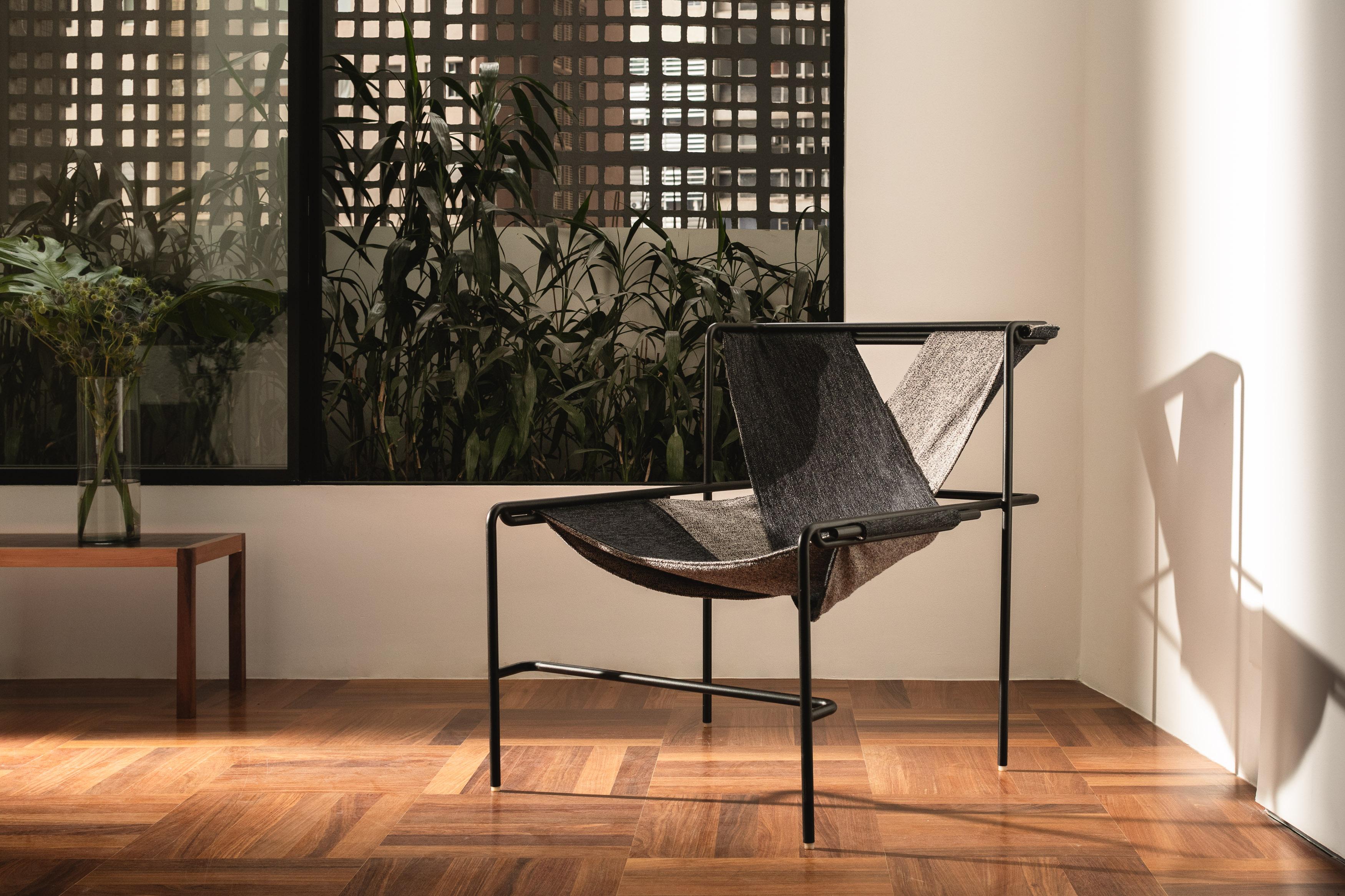 Brazilian Padiola Lounge chair by Filipe Ramos for GESTU in metal and textiles For Sale