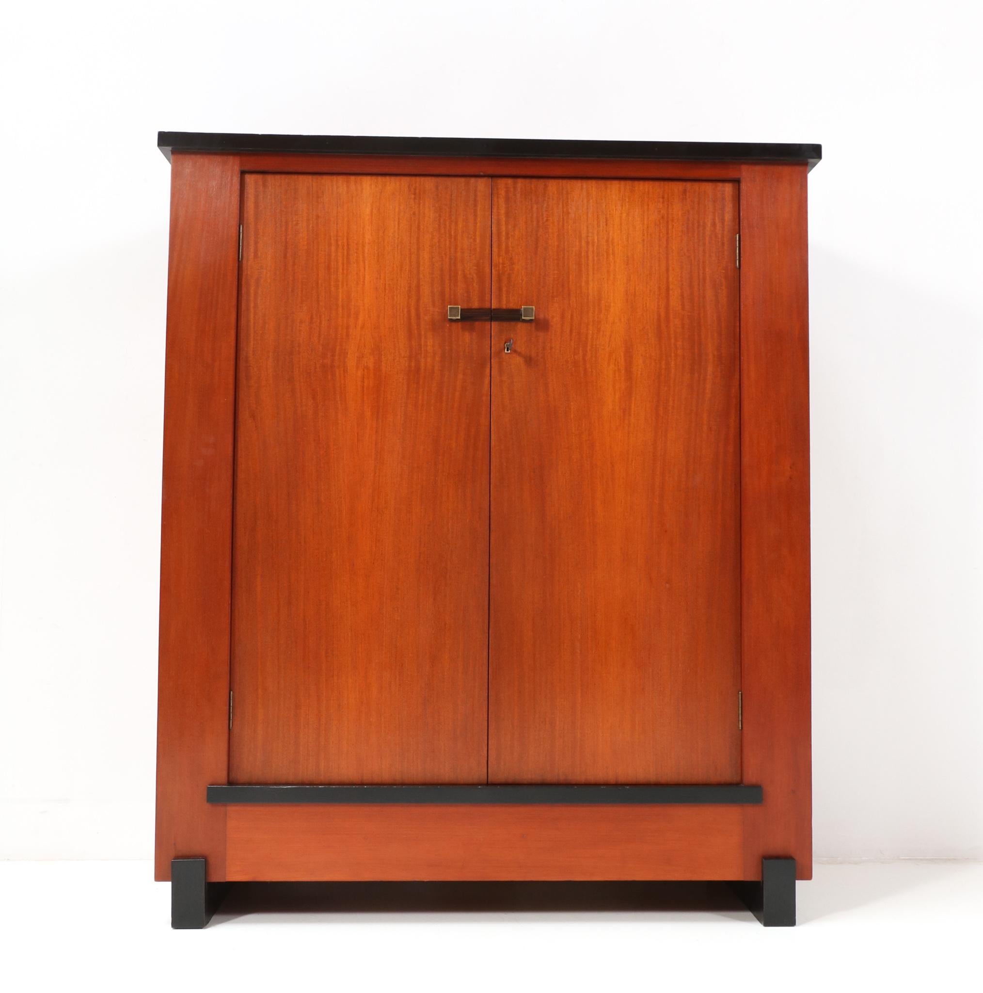 Padouk Art Deco Modernist Cabinet by Hendrik Wouda for H. Pander & Zonen, 1920s In Good Condition In Amsterdam, NL