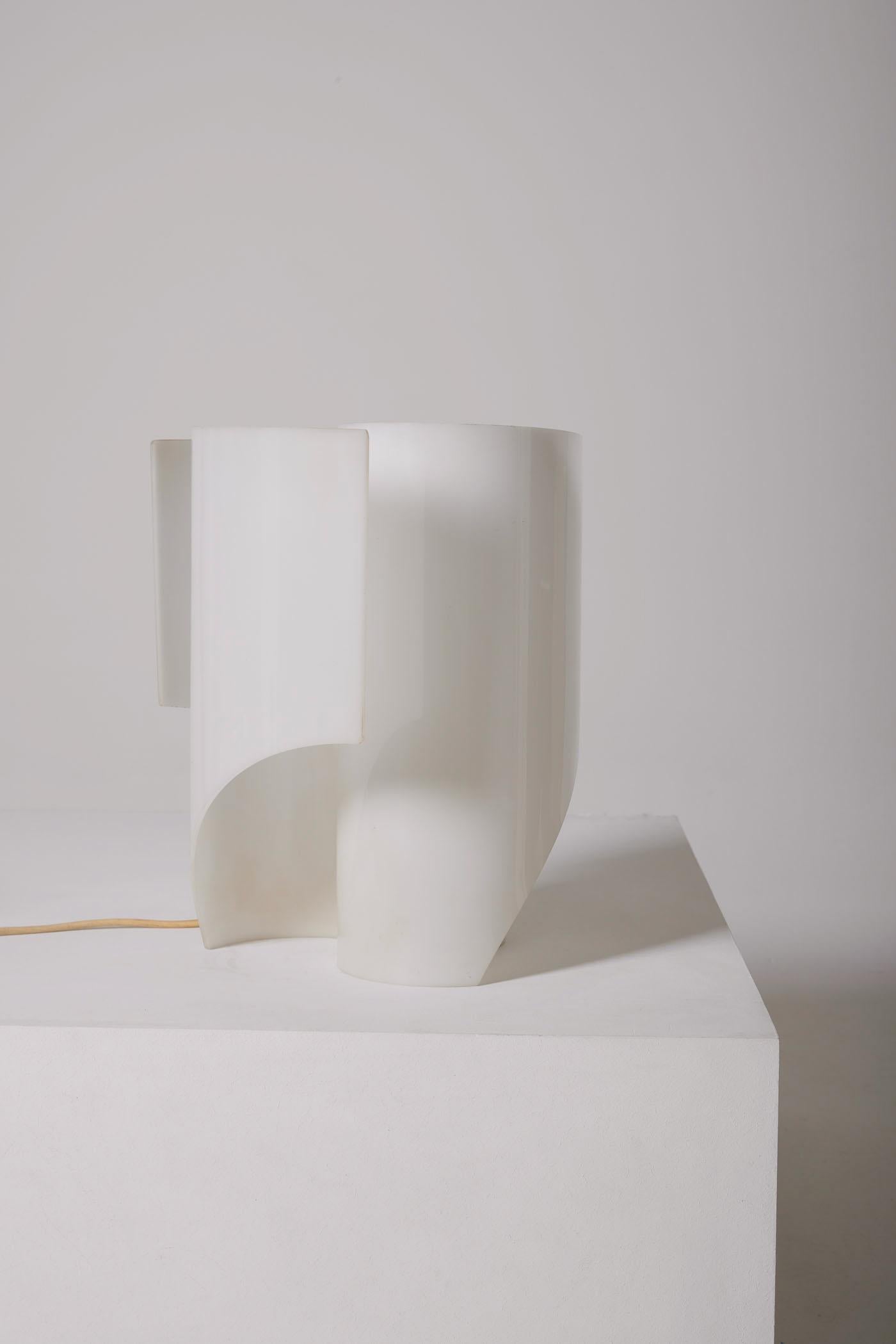 Una lampada da tavolo modello 