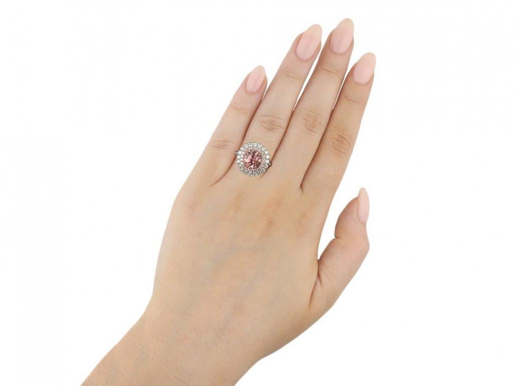 Women's or Men's Padparadscha Ceylon Sapphire 4.16 Carat and Diamond Cluster Ring